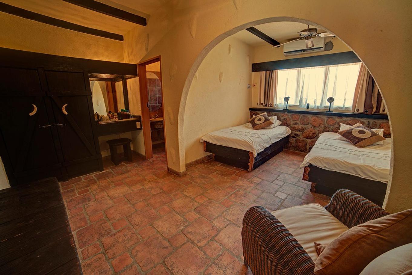 Deluxe Twin Room photo 3