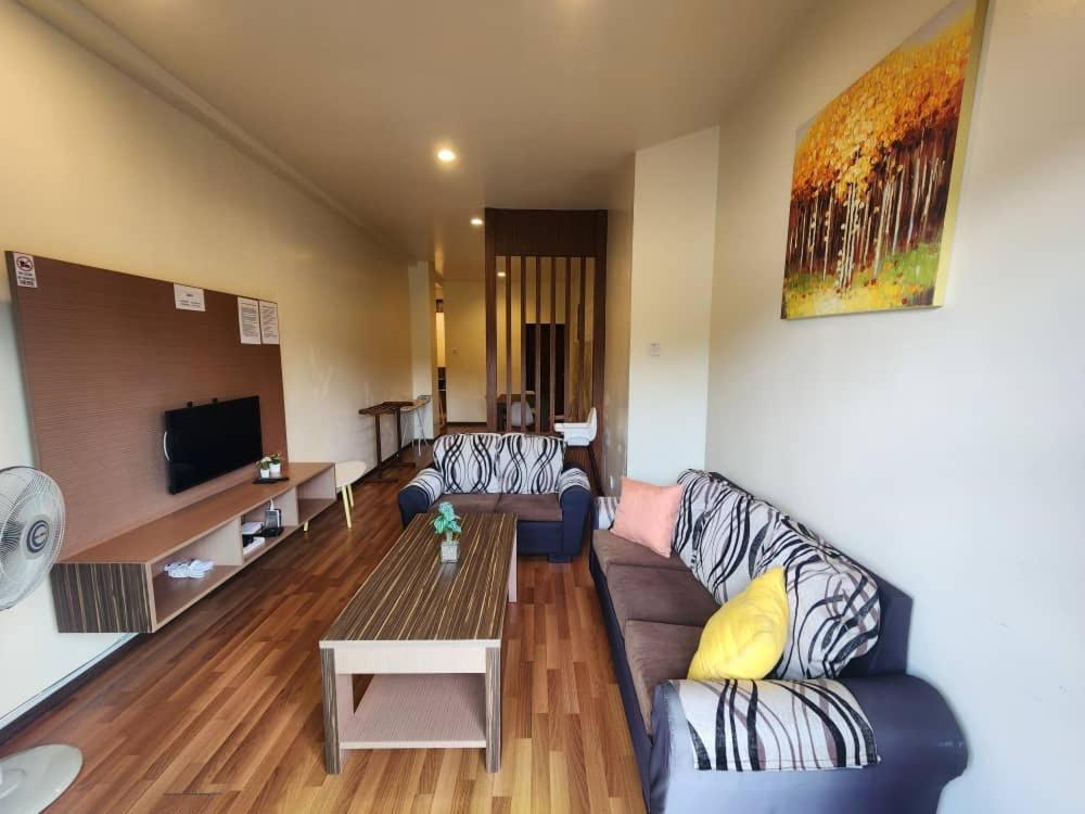 Apartment photo 2