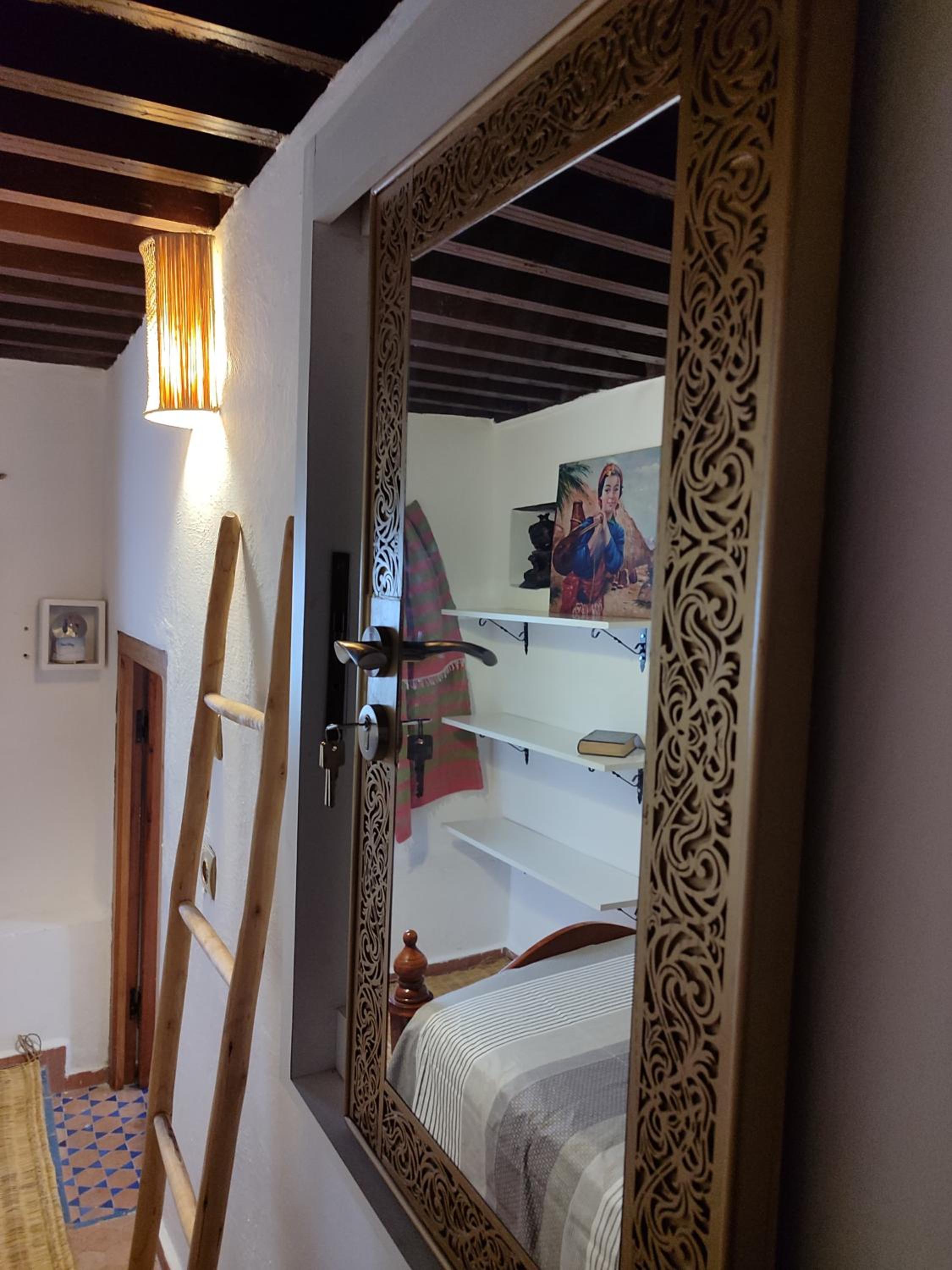 Small Single Room photo 3