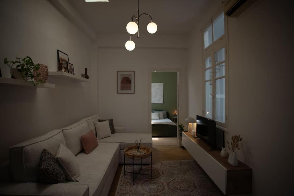 One-Bedroom Apartment photo 3