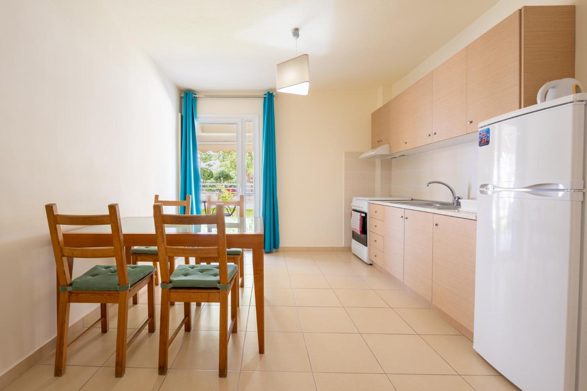 Two-Bedroom Apartment Garden Floor - Photo 6