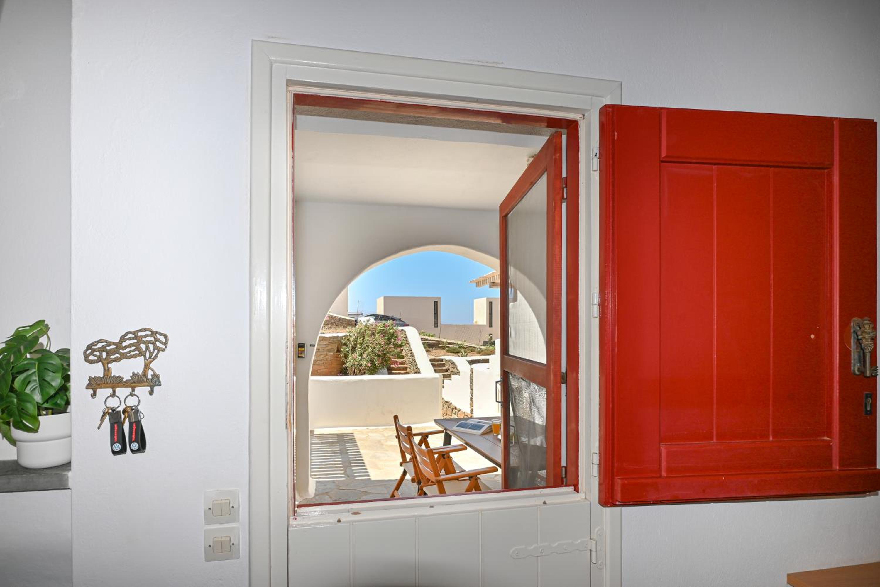 Three-Bedroom House photo 2