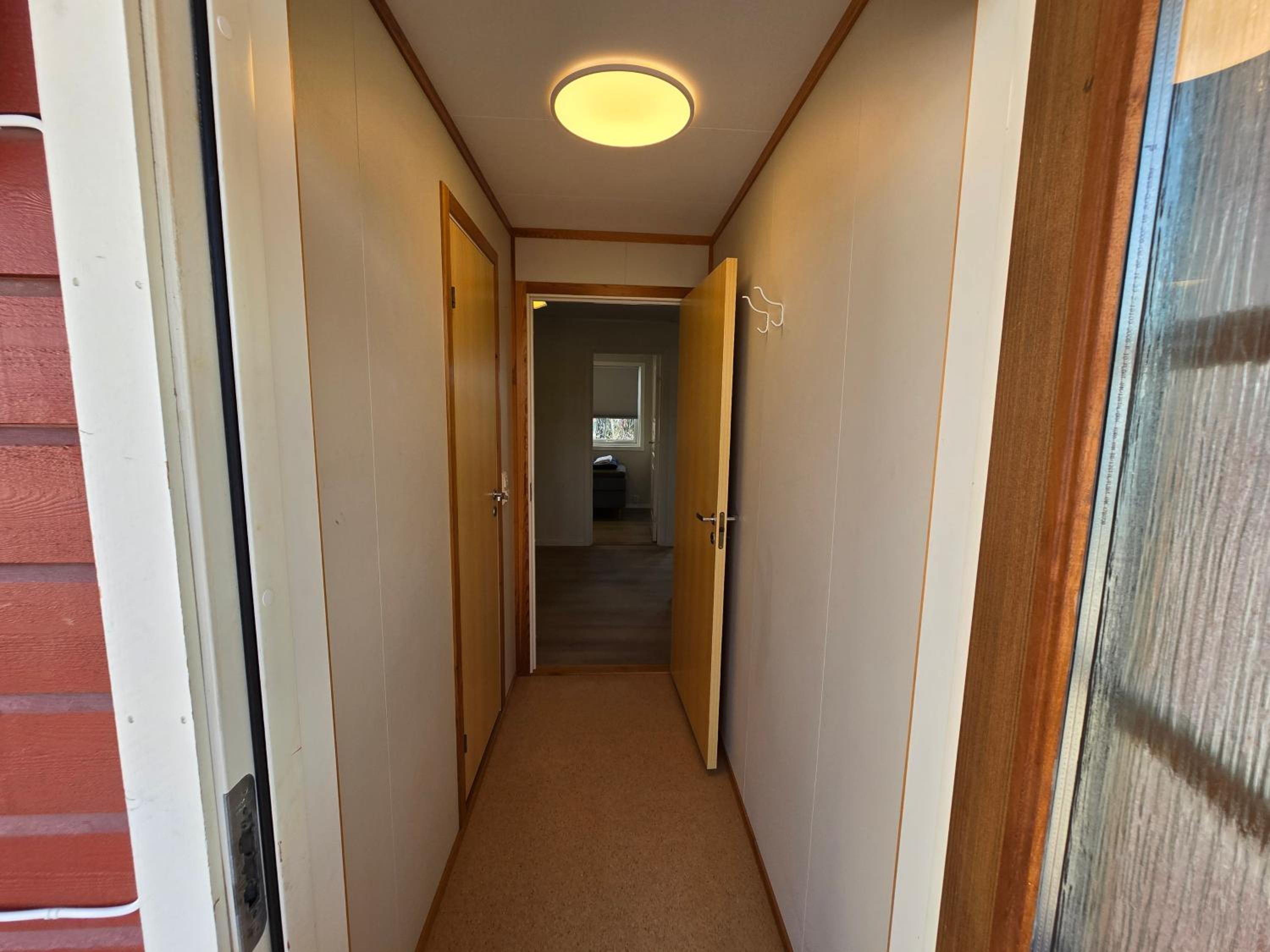 Two-Bedroom Cottage photo 2