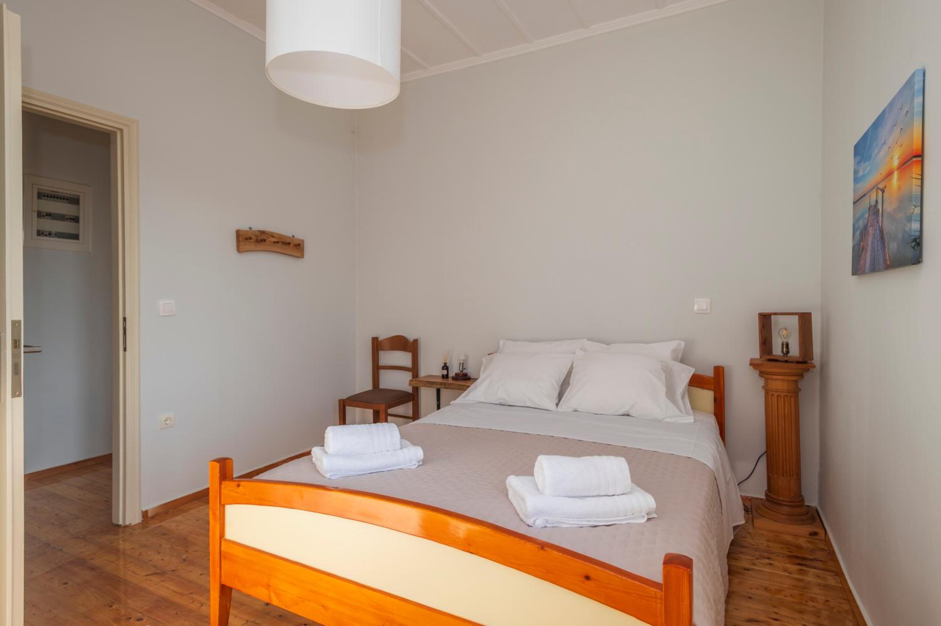 Three-Bedroom House photo 1