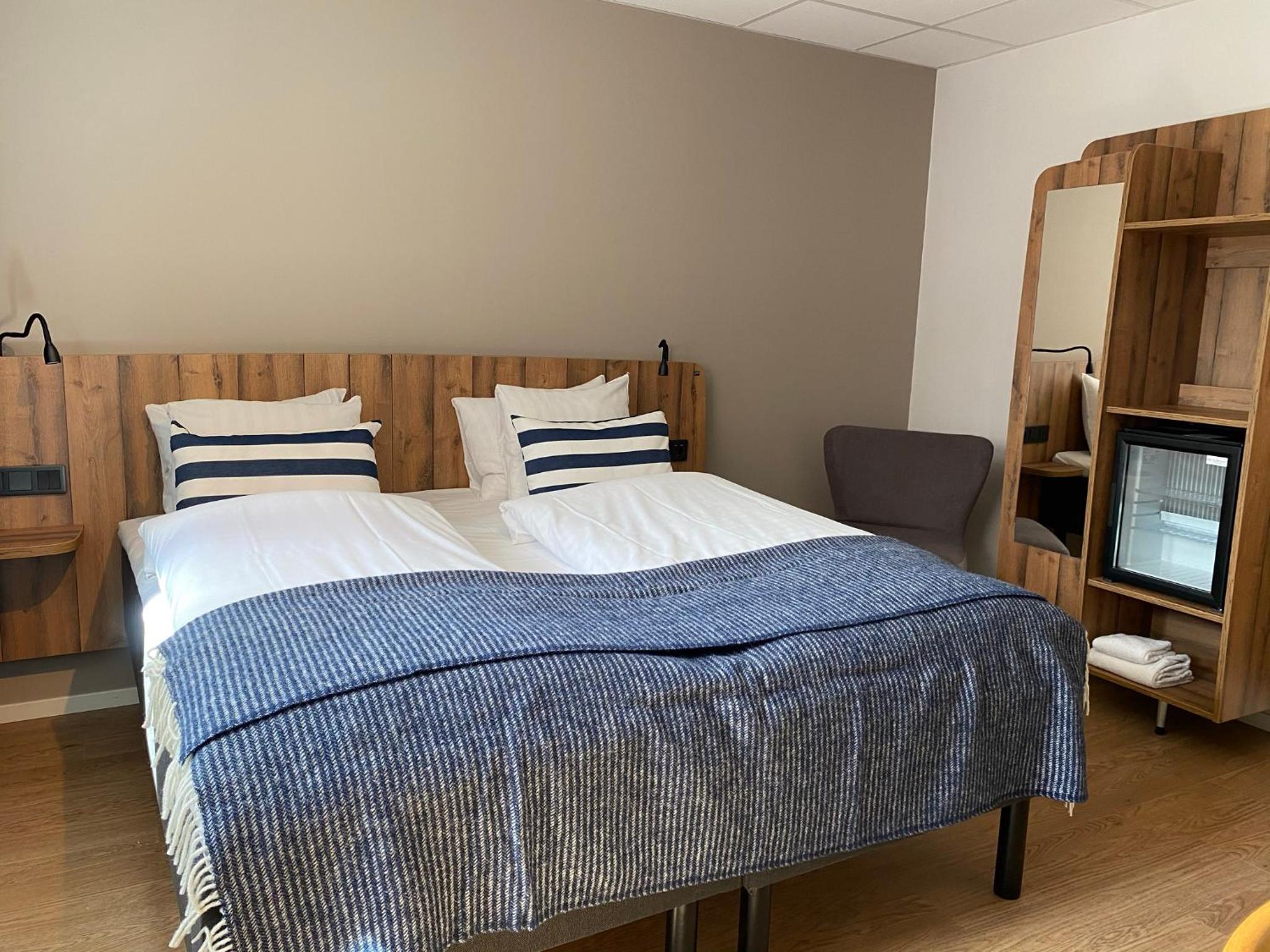 Double Room with Sea View - Photo 4
