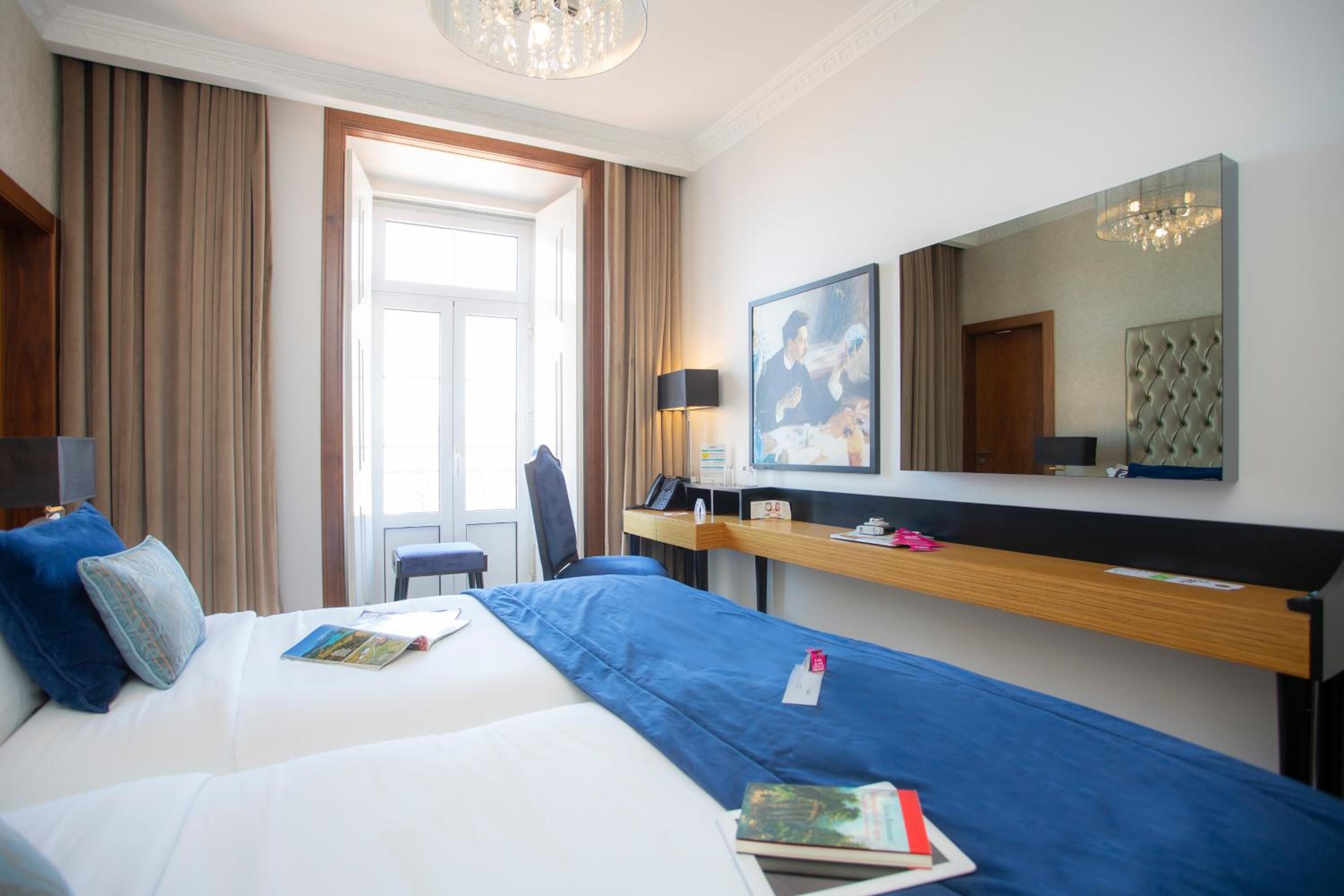 Twin Room - Photo 29