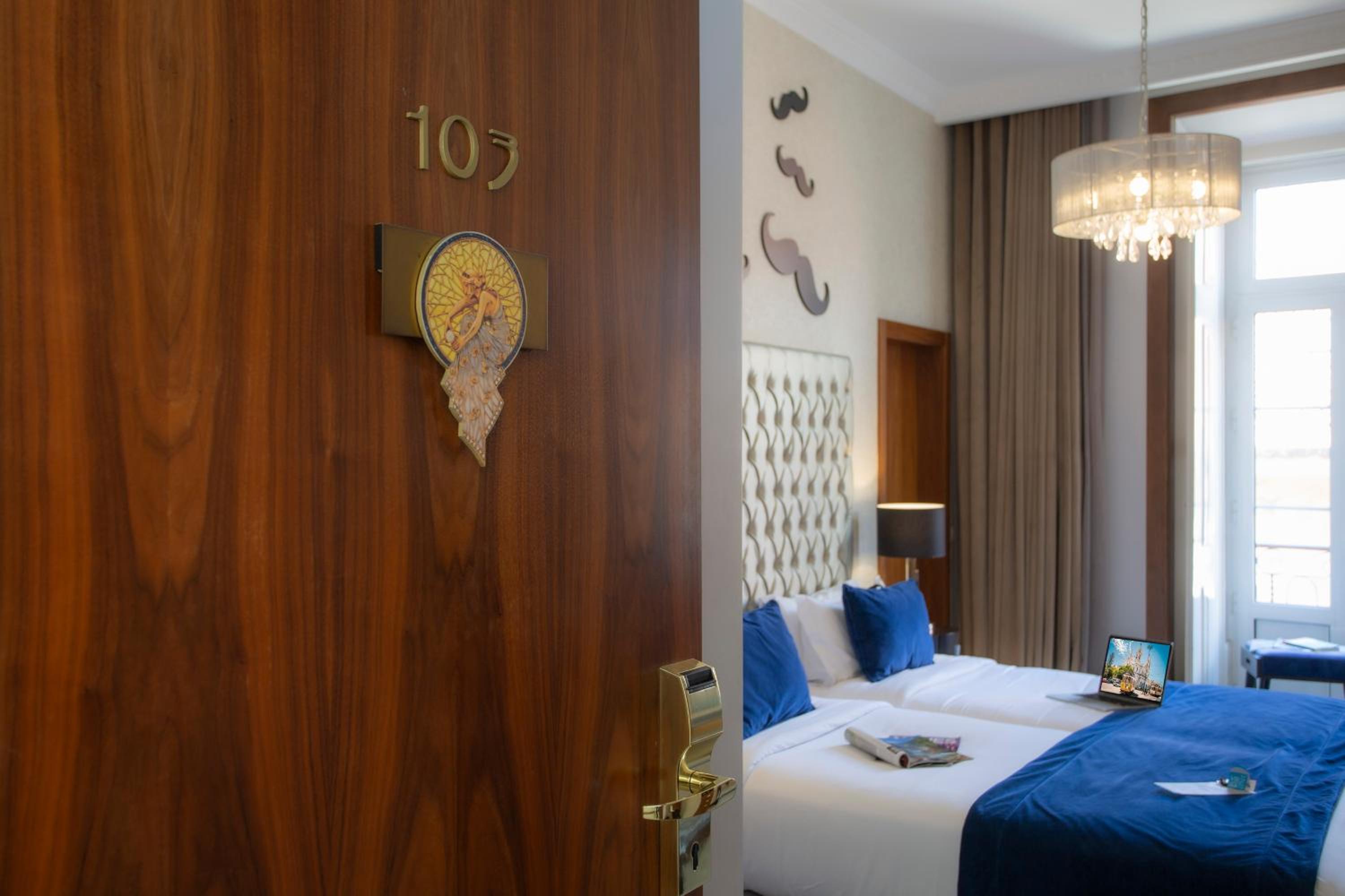 Twin Room - Photo 28