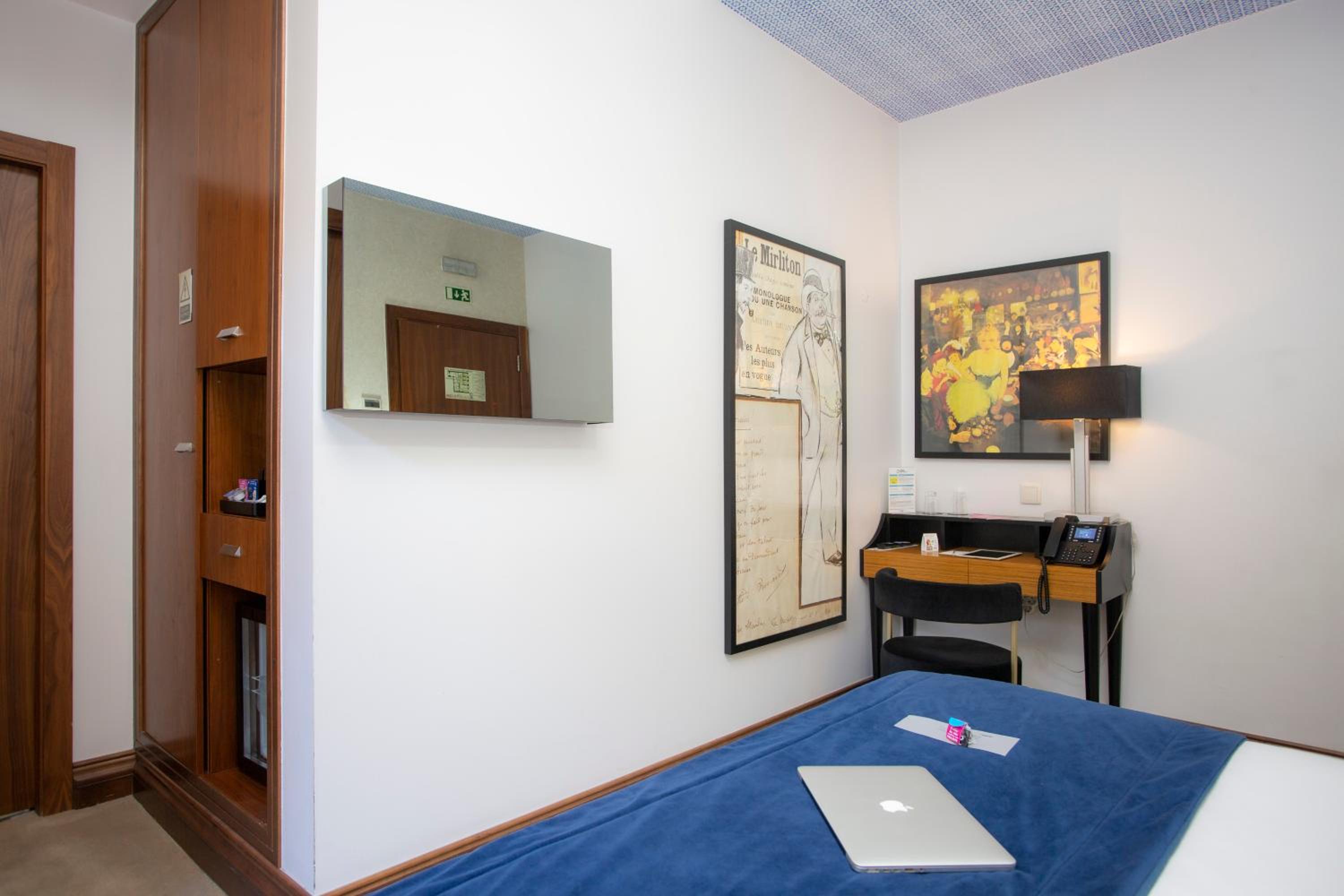 Double Room - Photo 23