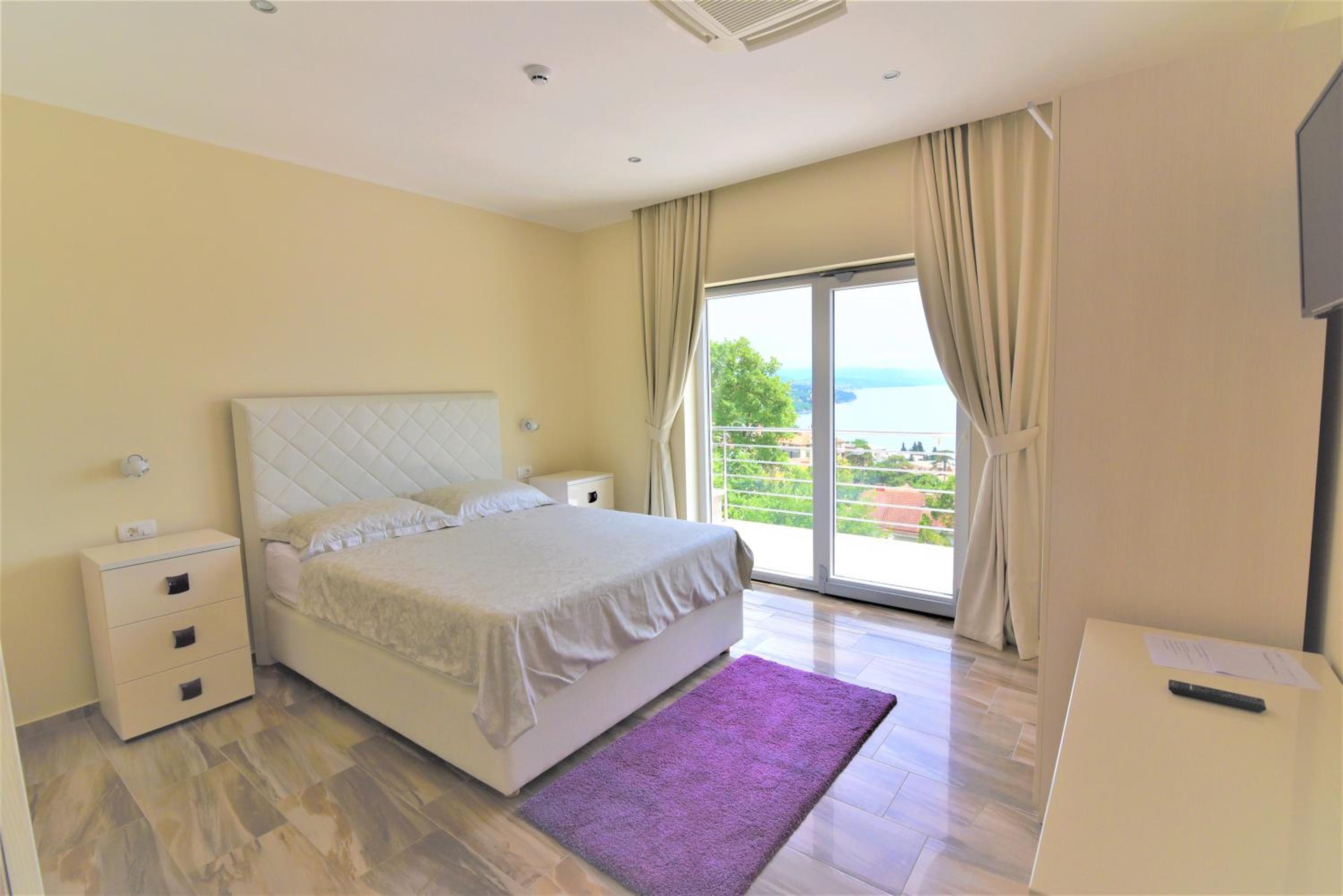 Deluxe Double Room With Balcony And Sea View