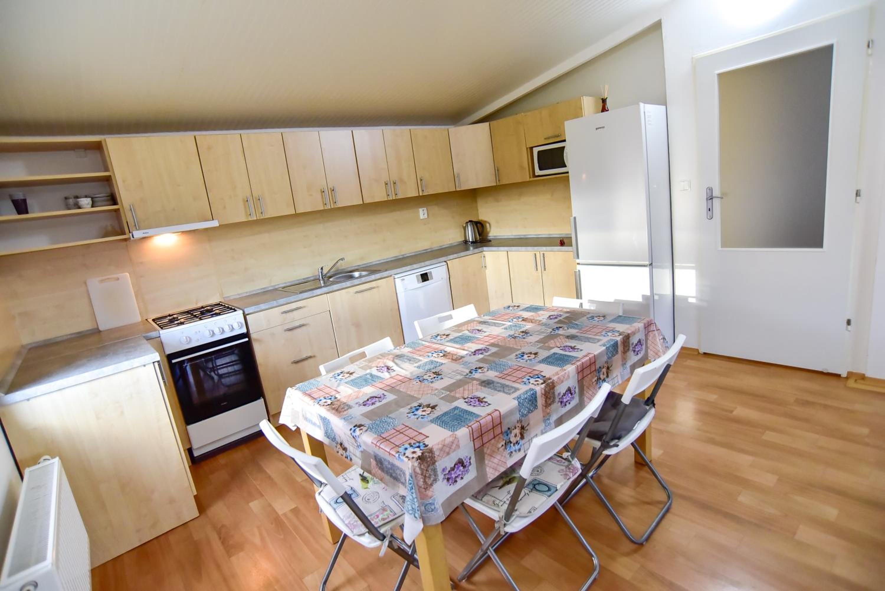 Three-Bedroom Apartment - Photo 20