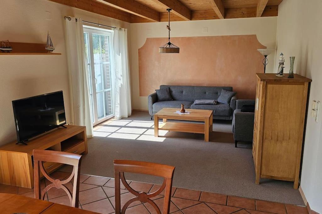 Four-Bedroom House photo 1