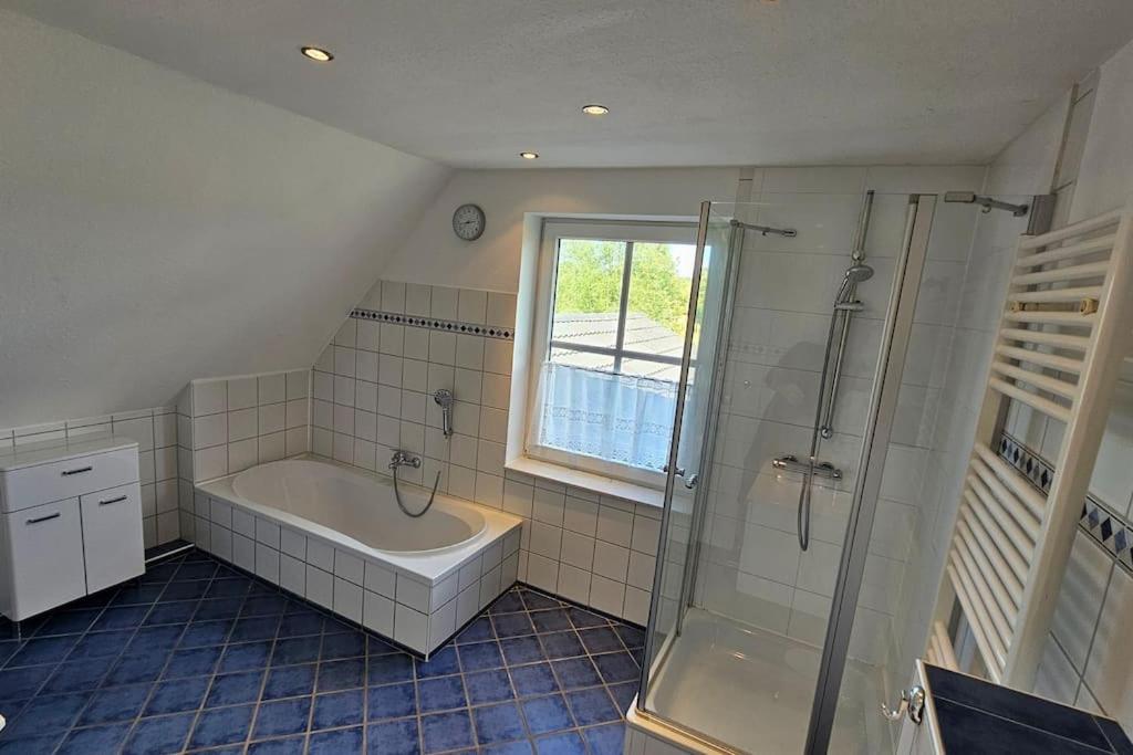 Four-Bedroom House photo 2