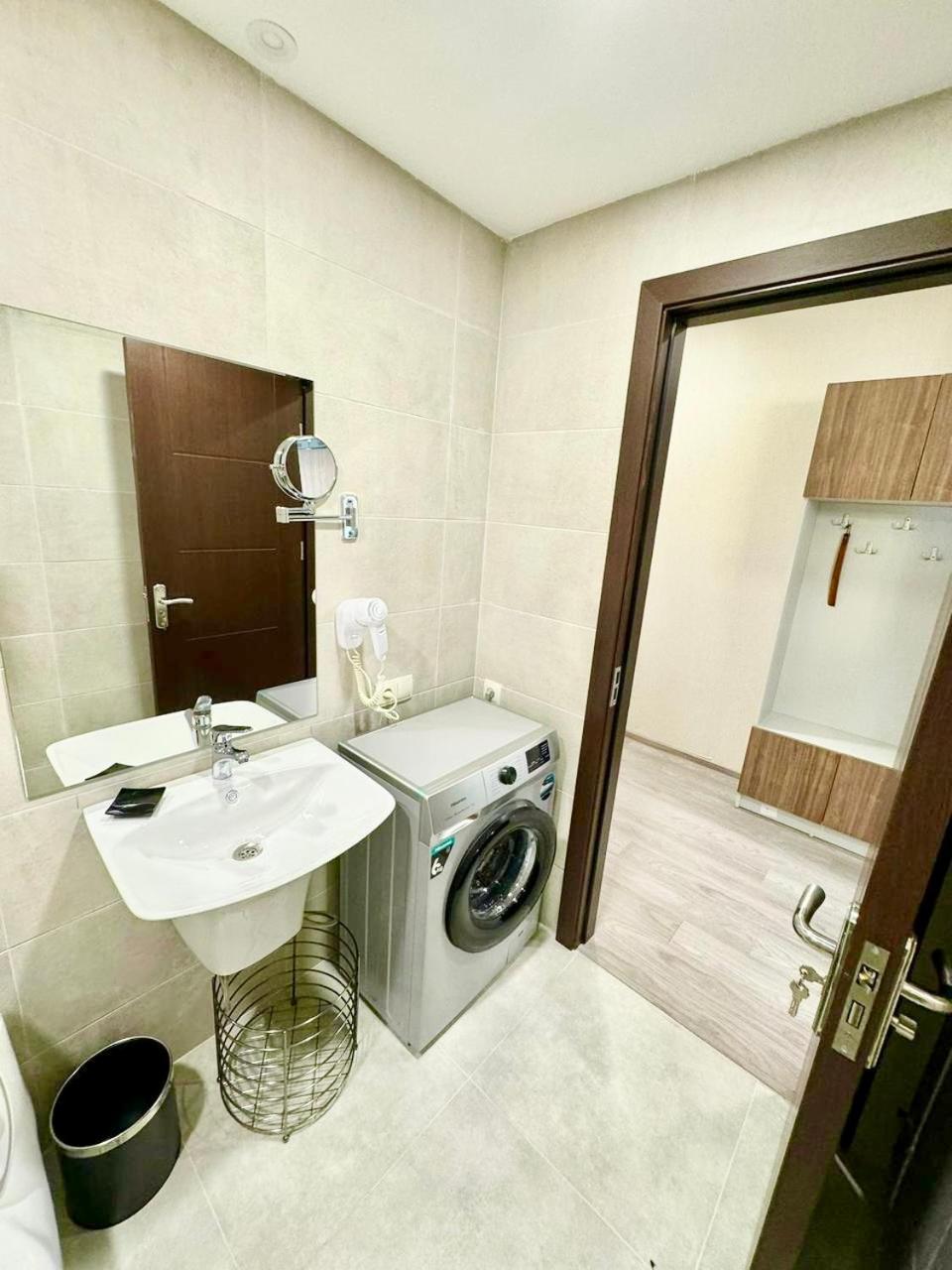 Two-Bedroom Apartment photo 2