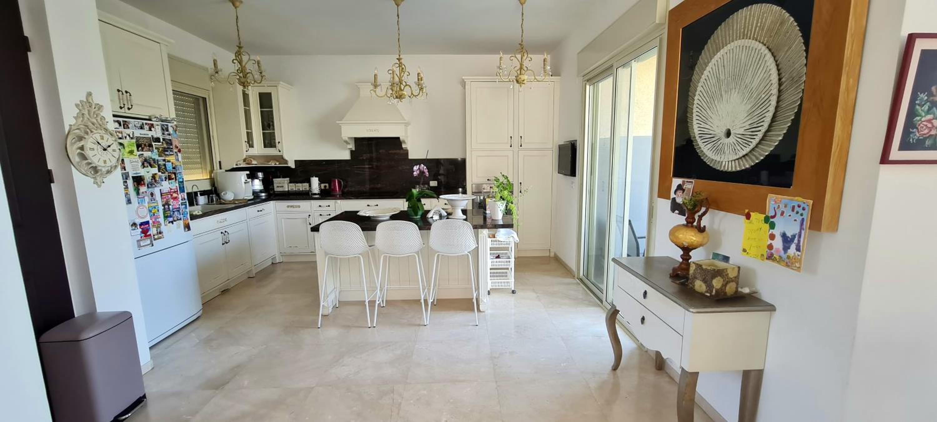 Villa photo 3