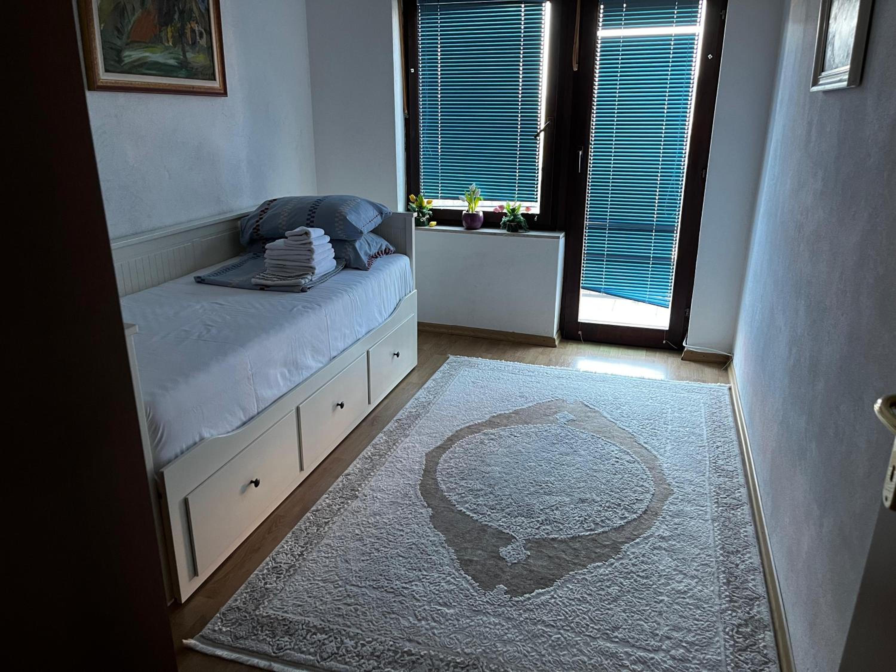Two-Bedroom House photo 2