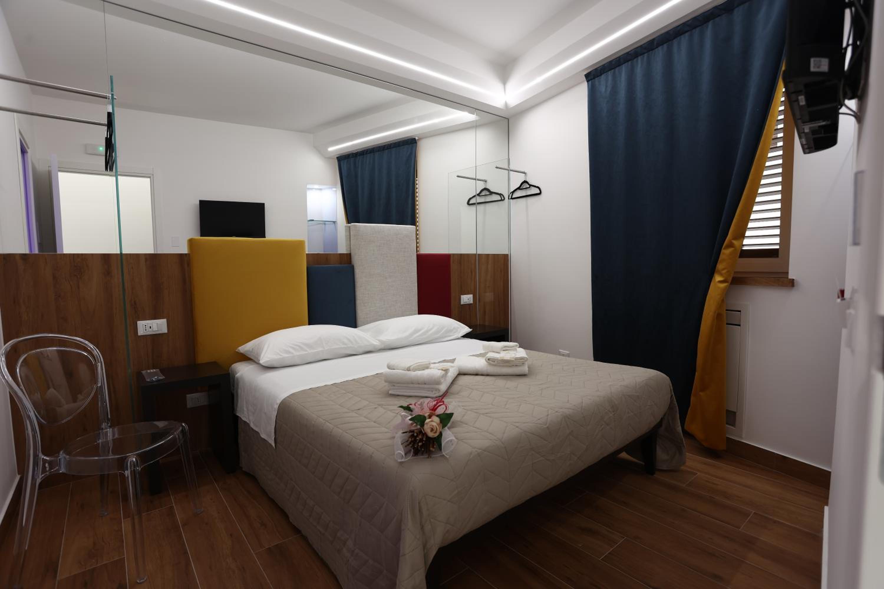 Double Room with Private Bathroom photo 1
