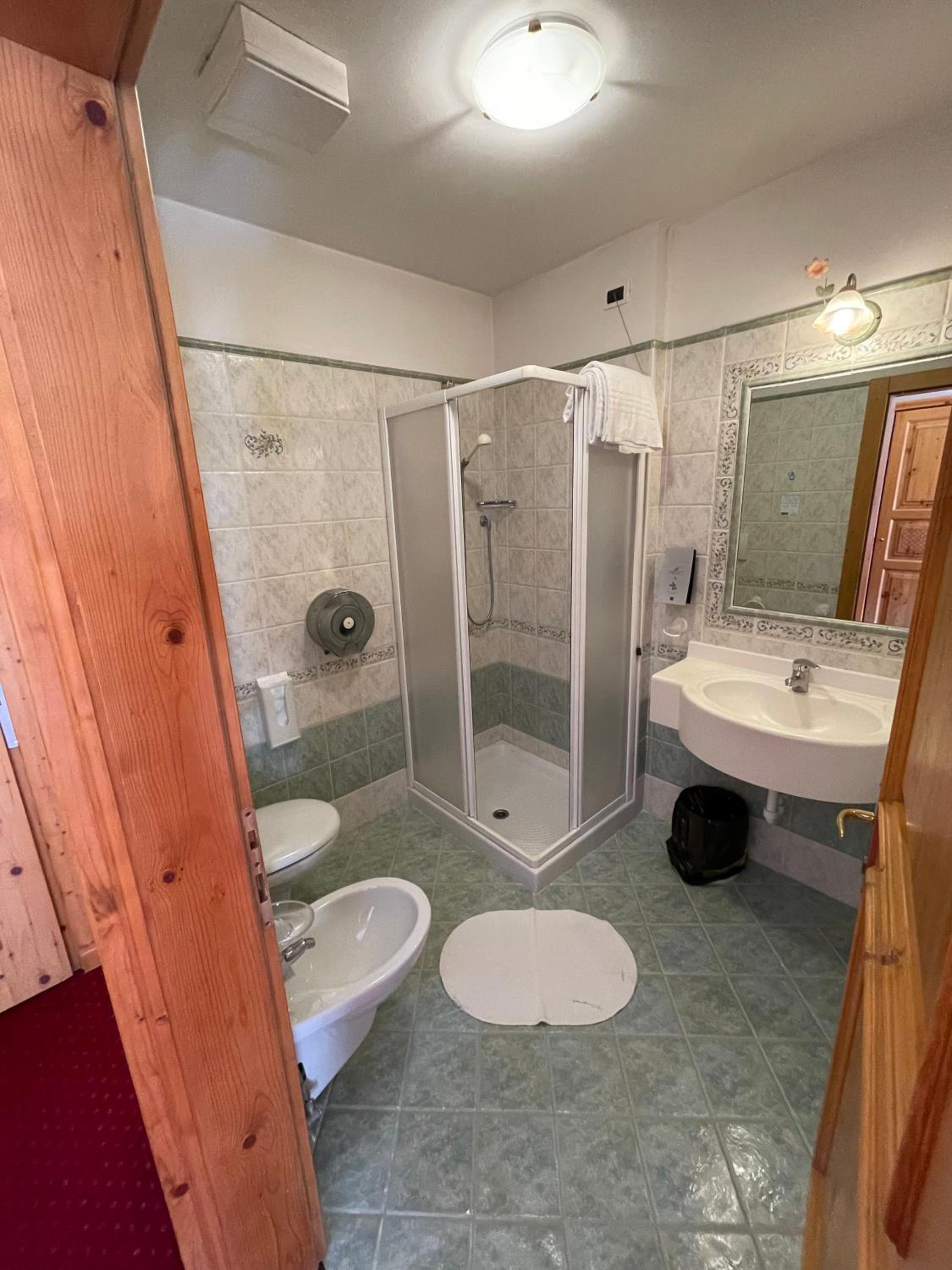 Quadruple Room photo 3