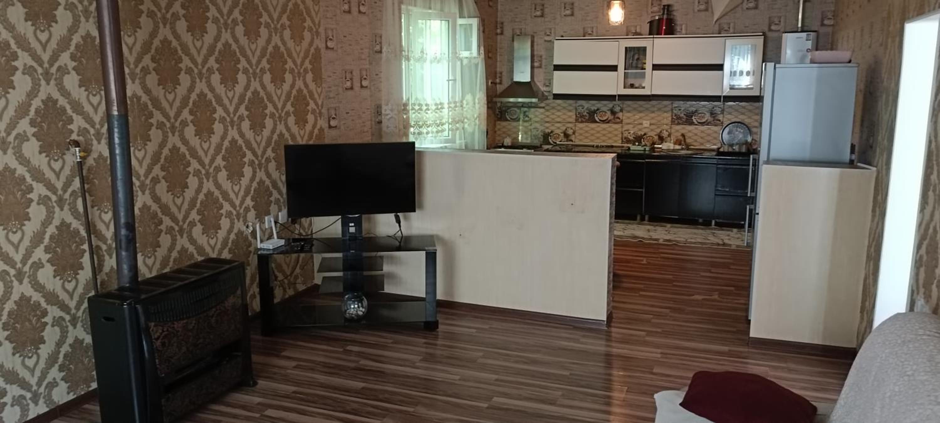 One-Bedroom House photo 1