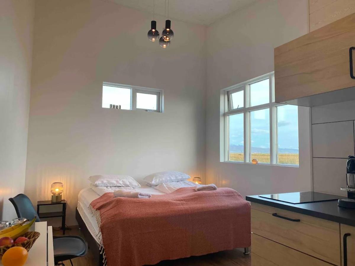 Studio Apartment photo 1