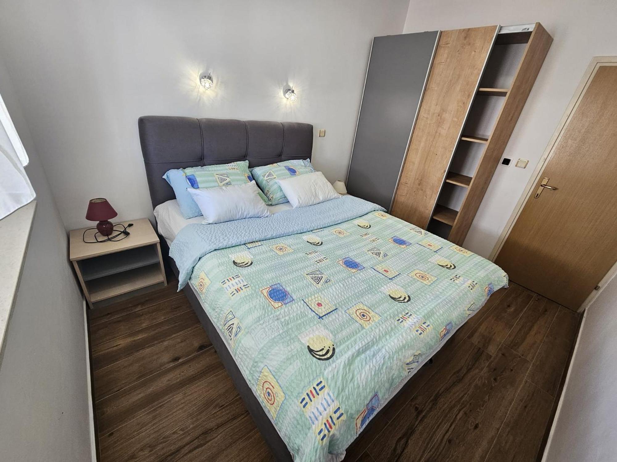 Two-Bedroom Apartment with Terrace and Sea View - Photo 28