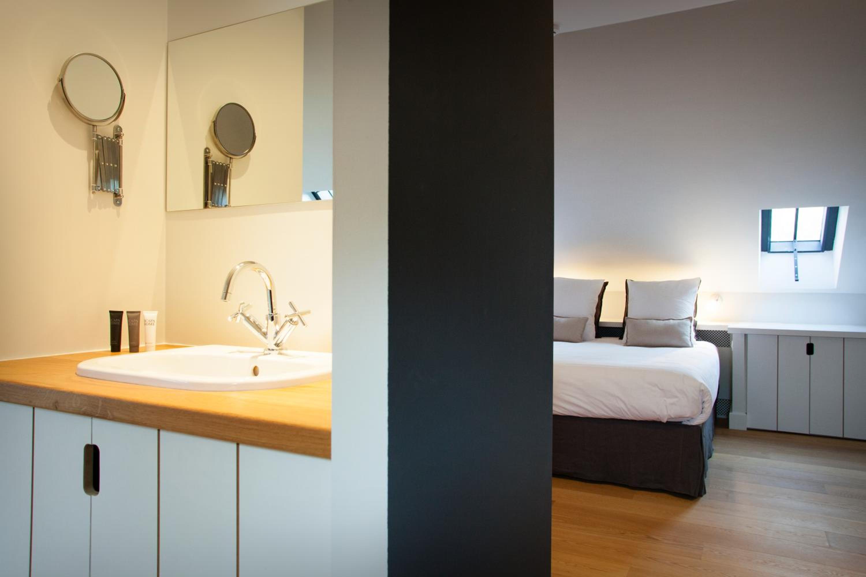 Deluxe Double Room with Bath
