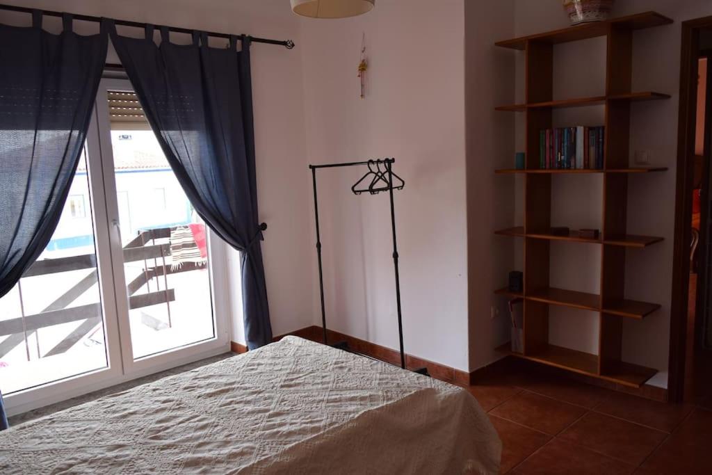 Three-Bedroom Apartment photo 2