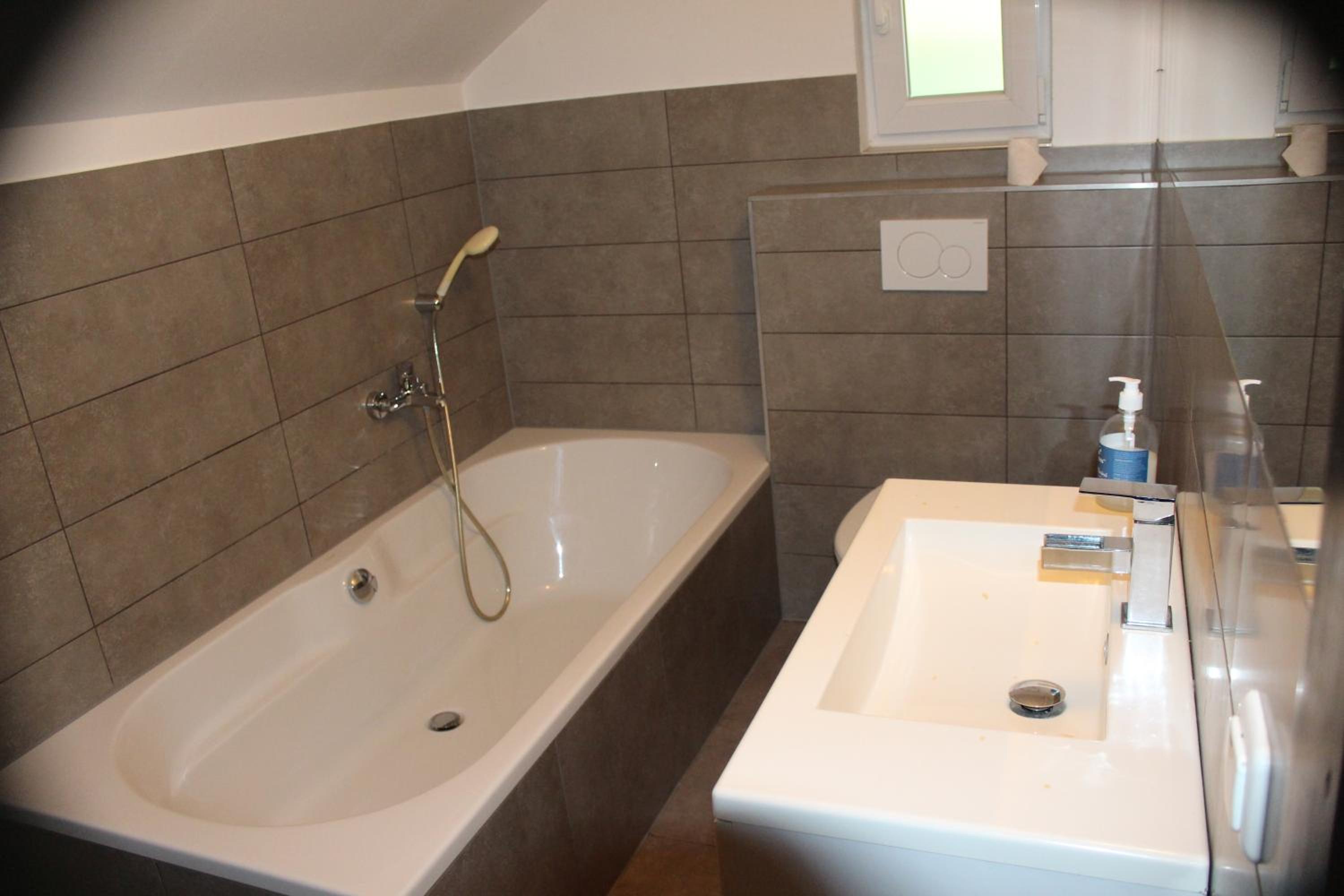 Three-Bedroom Villa photo 2