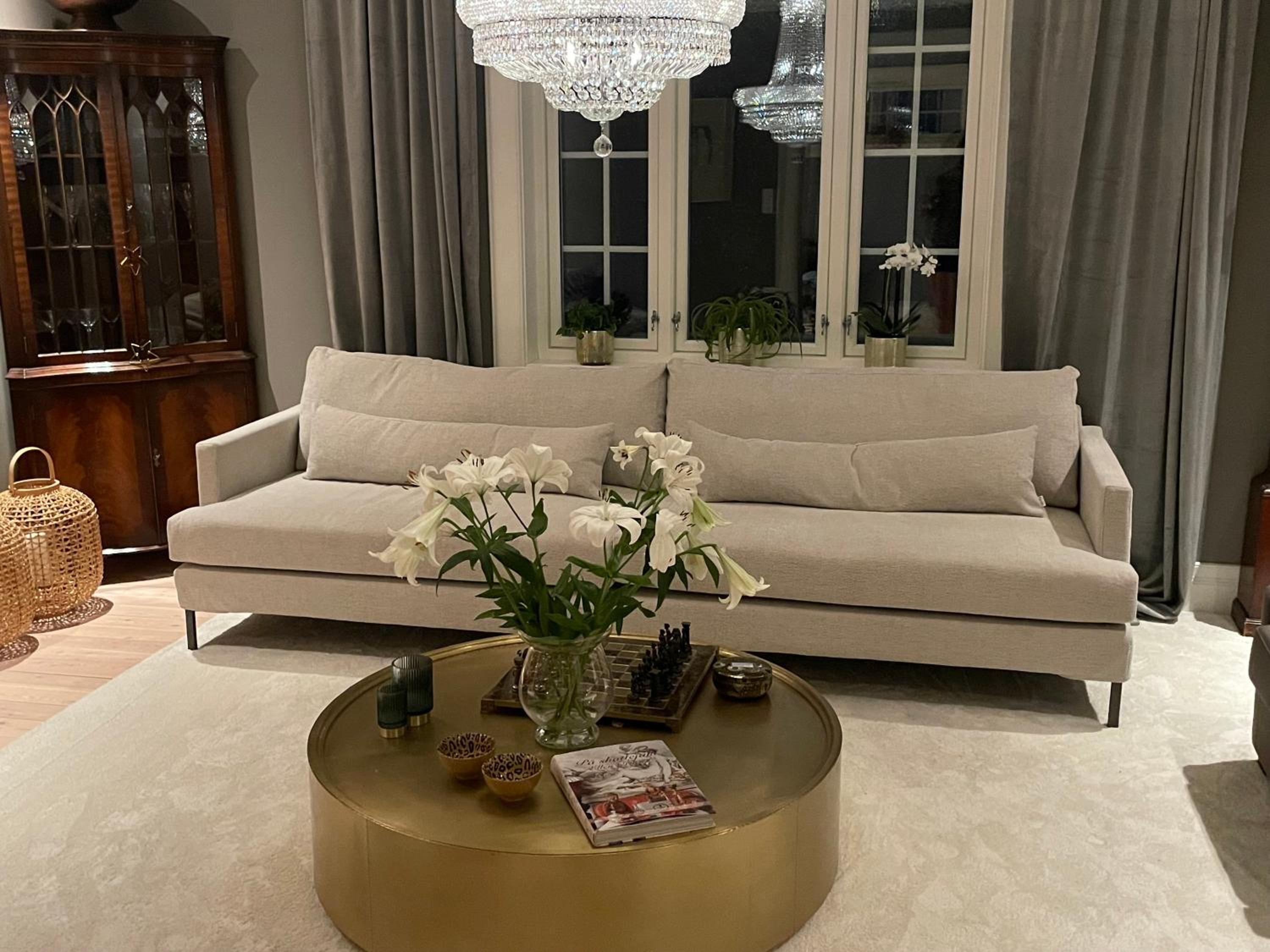 Villa photo 1