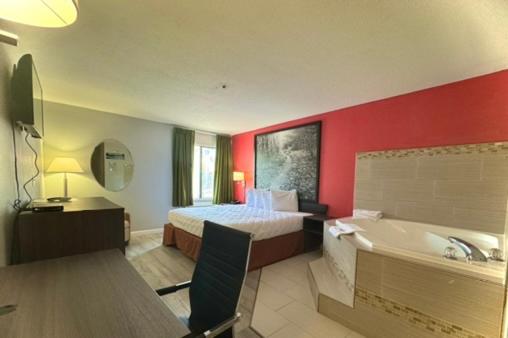 Deluxe King Room