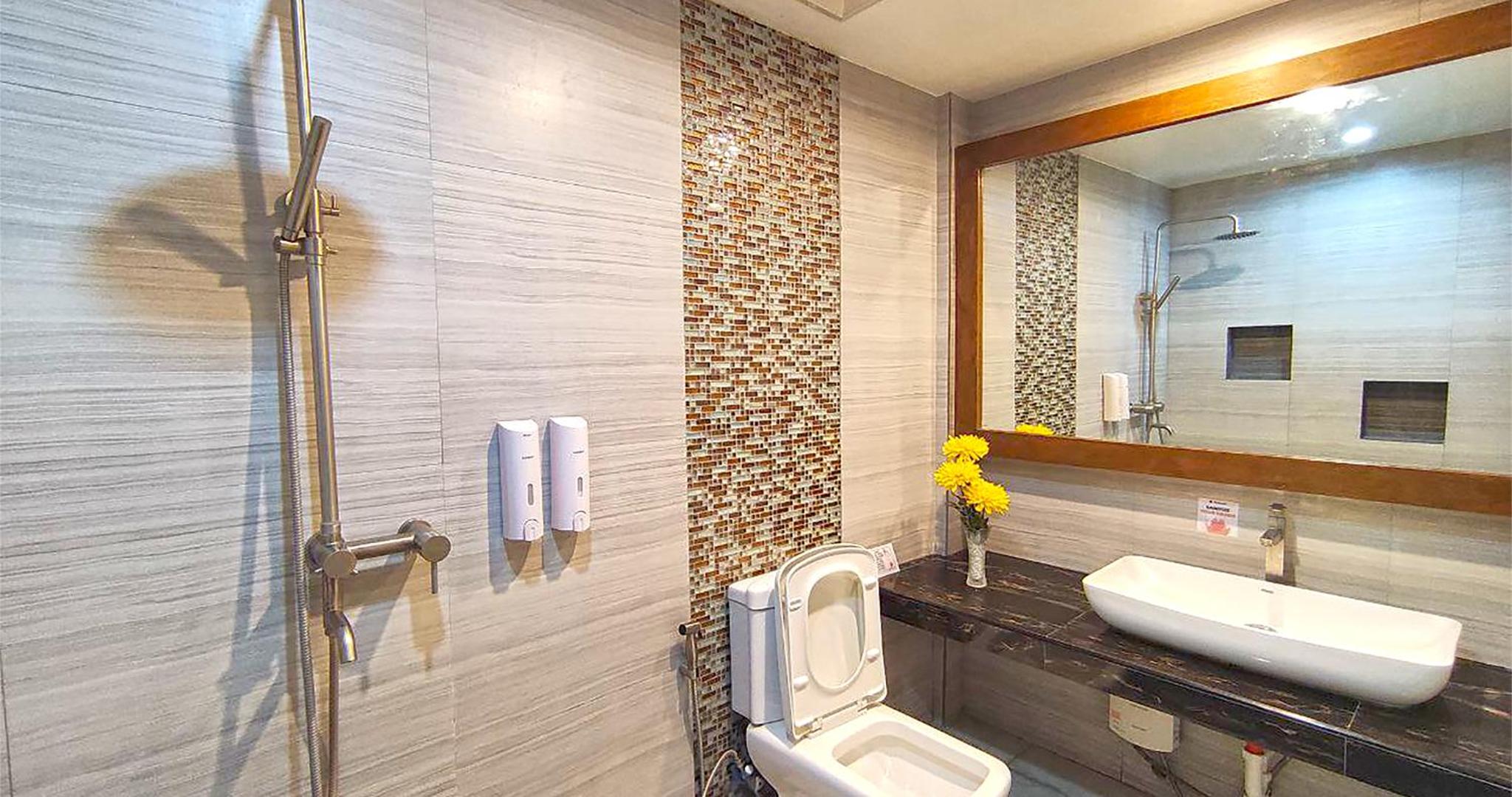 Triple Room with Balcony - Photo 4