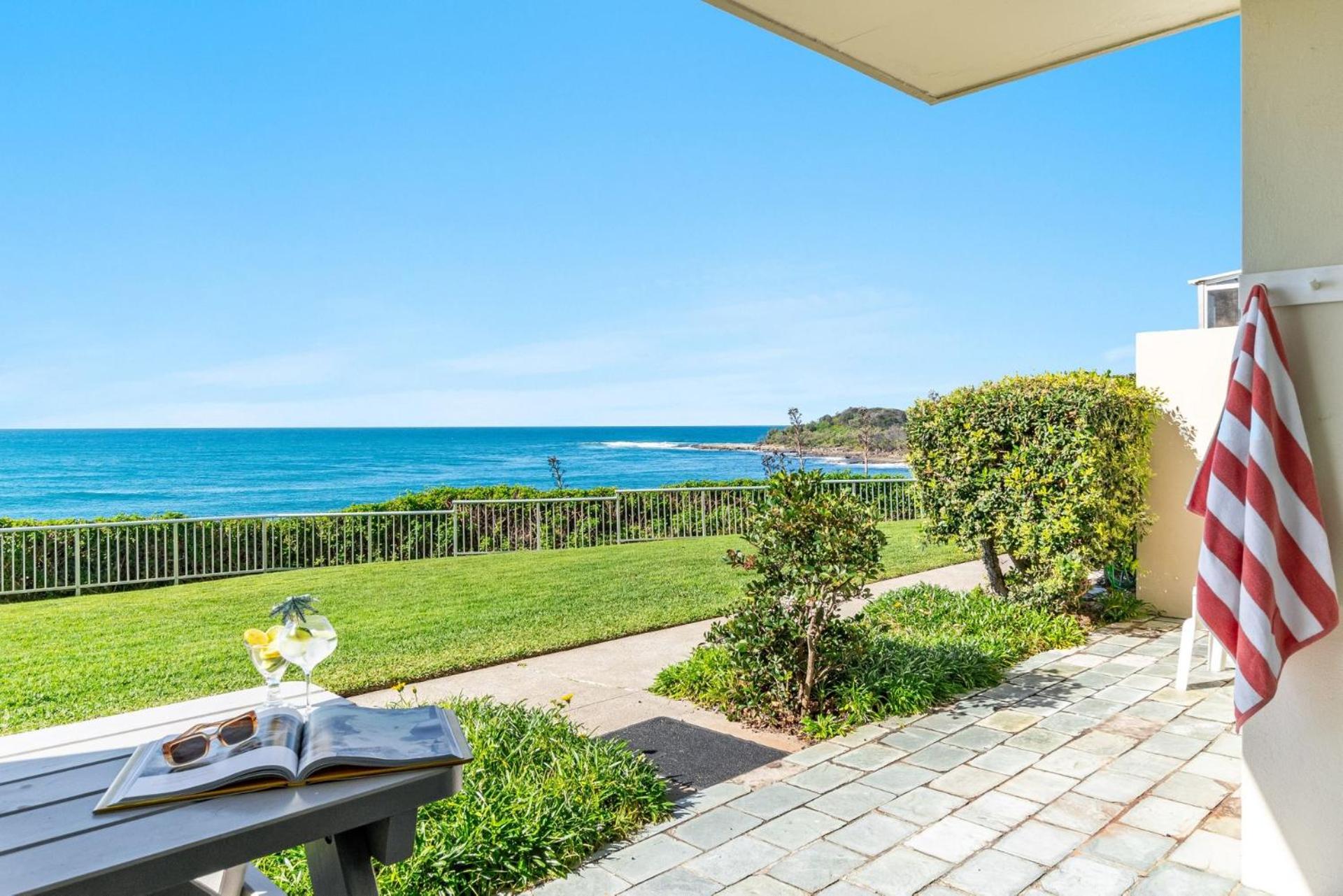 Apartment with Sea View photo 2