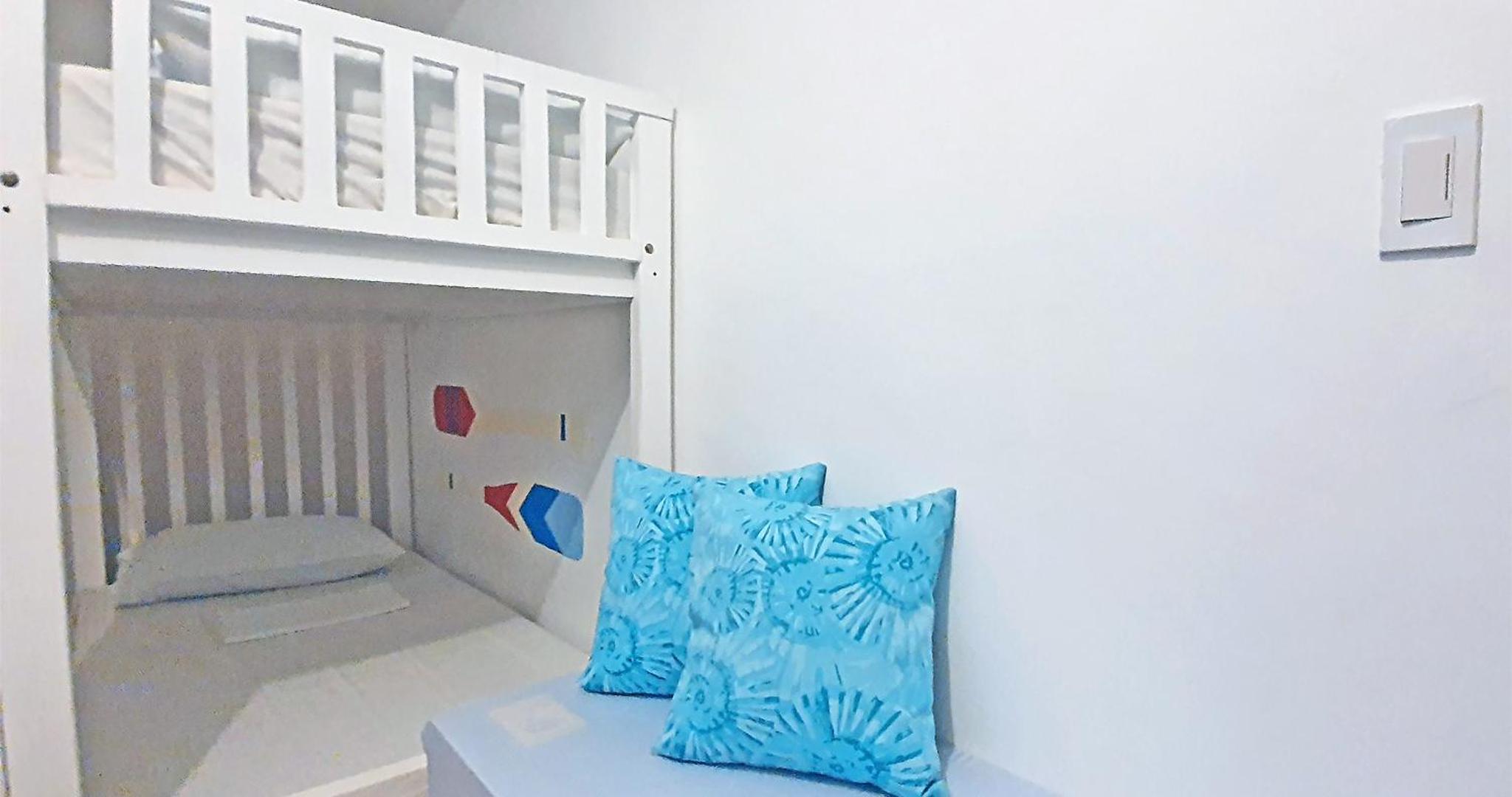 4-Bed Mixed Dormitory Room photo 1