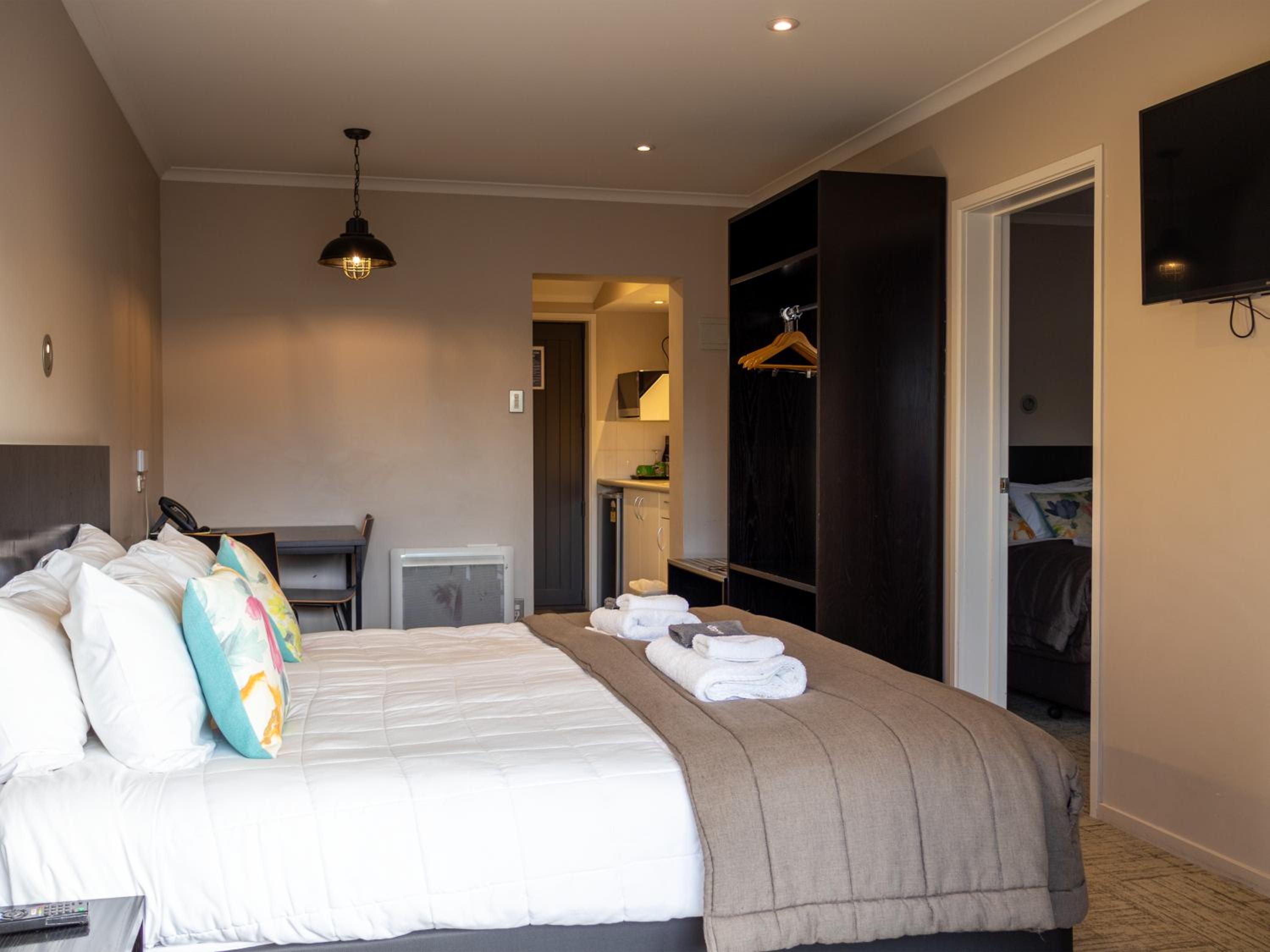 One-Bedroom Unit