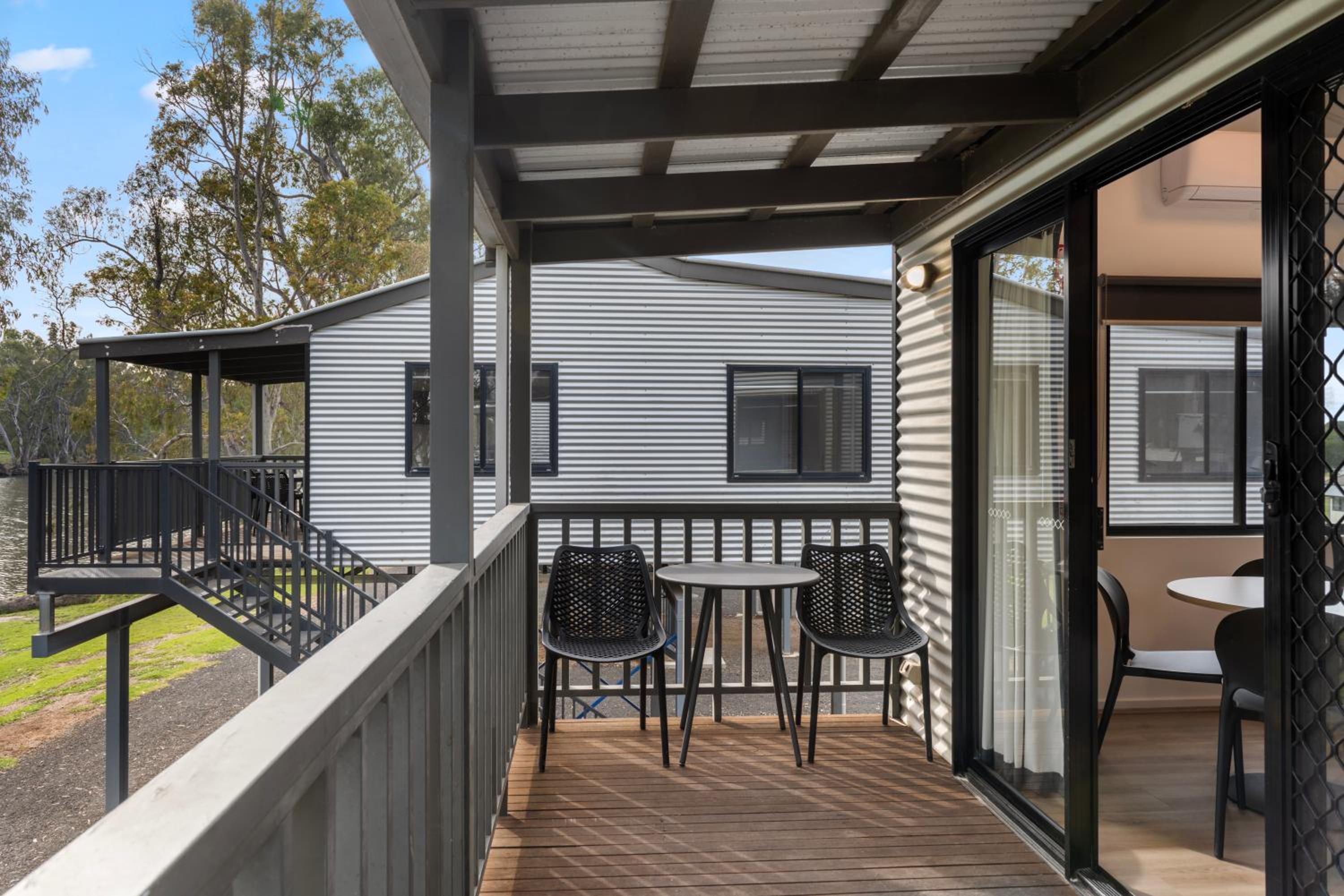 Superior Riverside 1 Bedroom Cabin - Sleeps 2 - Photo 12