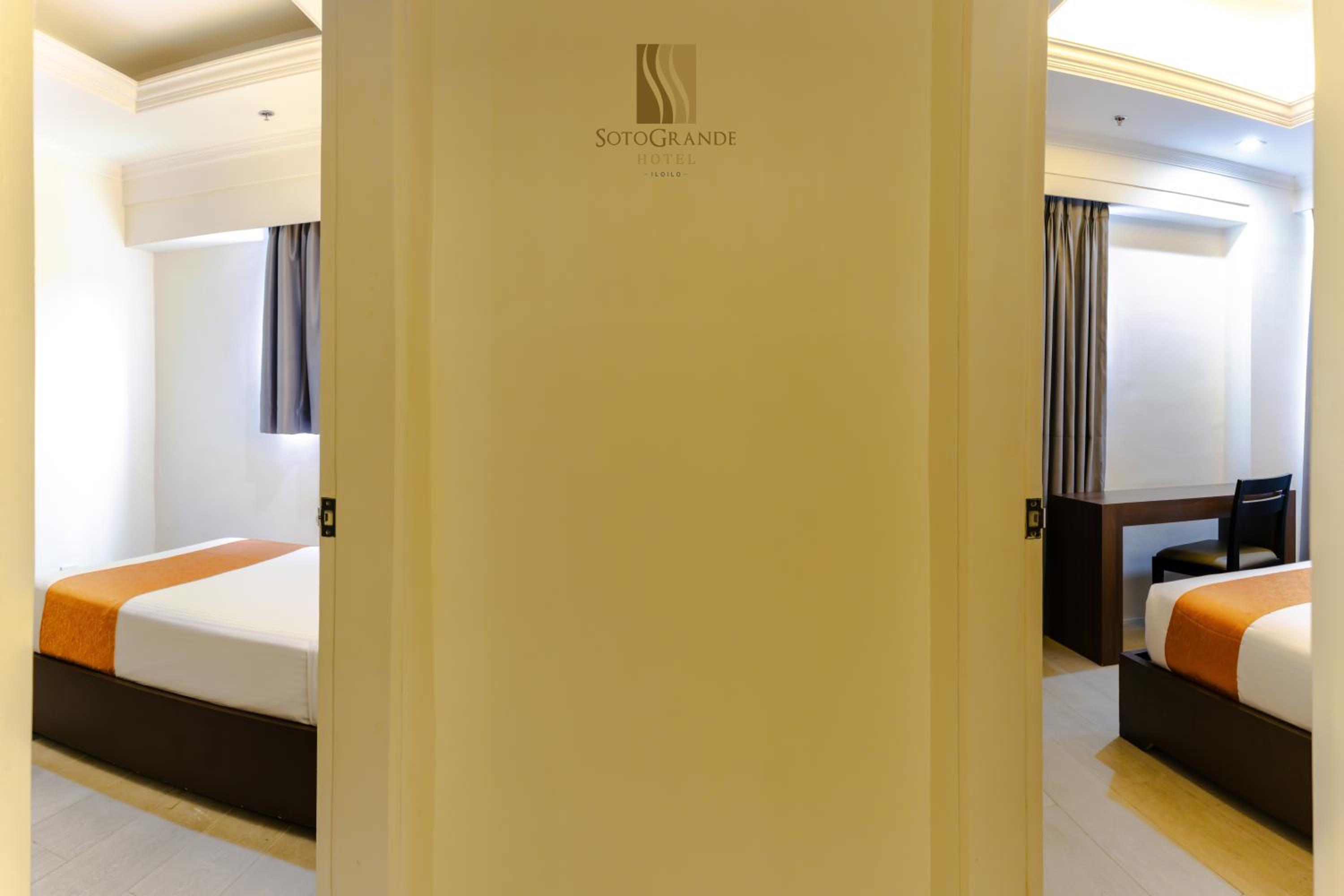 Two-Bedroom Suite photo 3