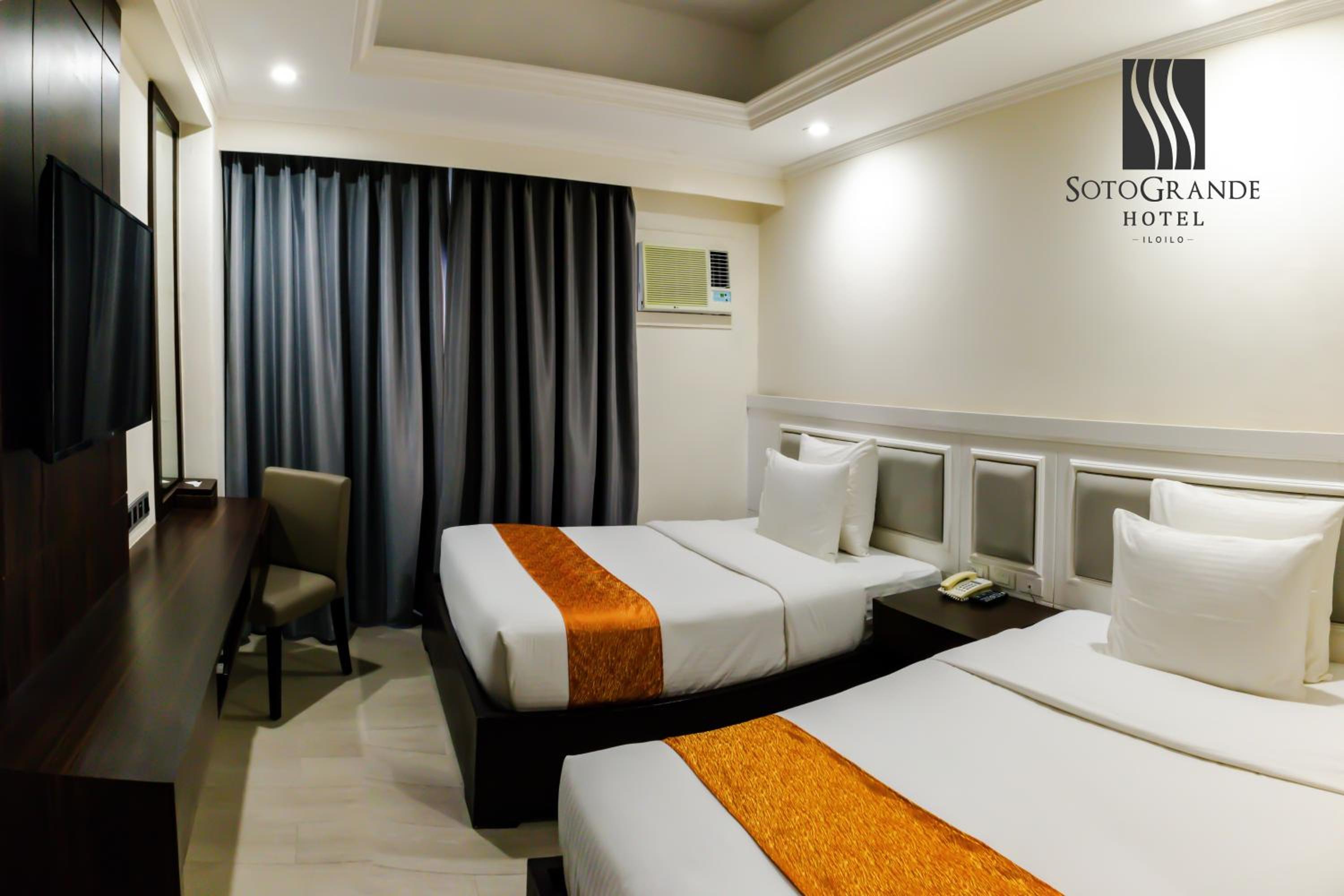 Deluxe Double or Twin Room with Lake View photo 2