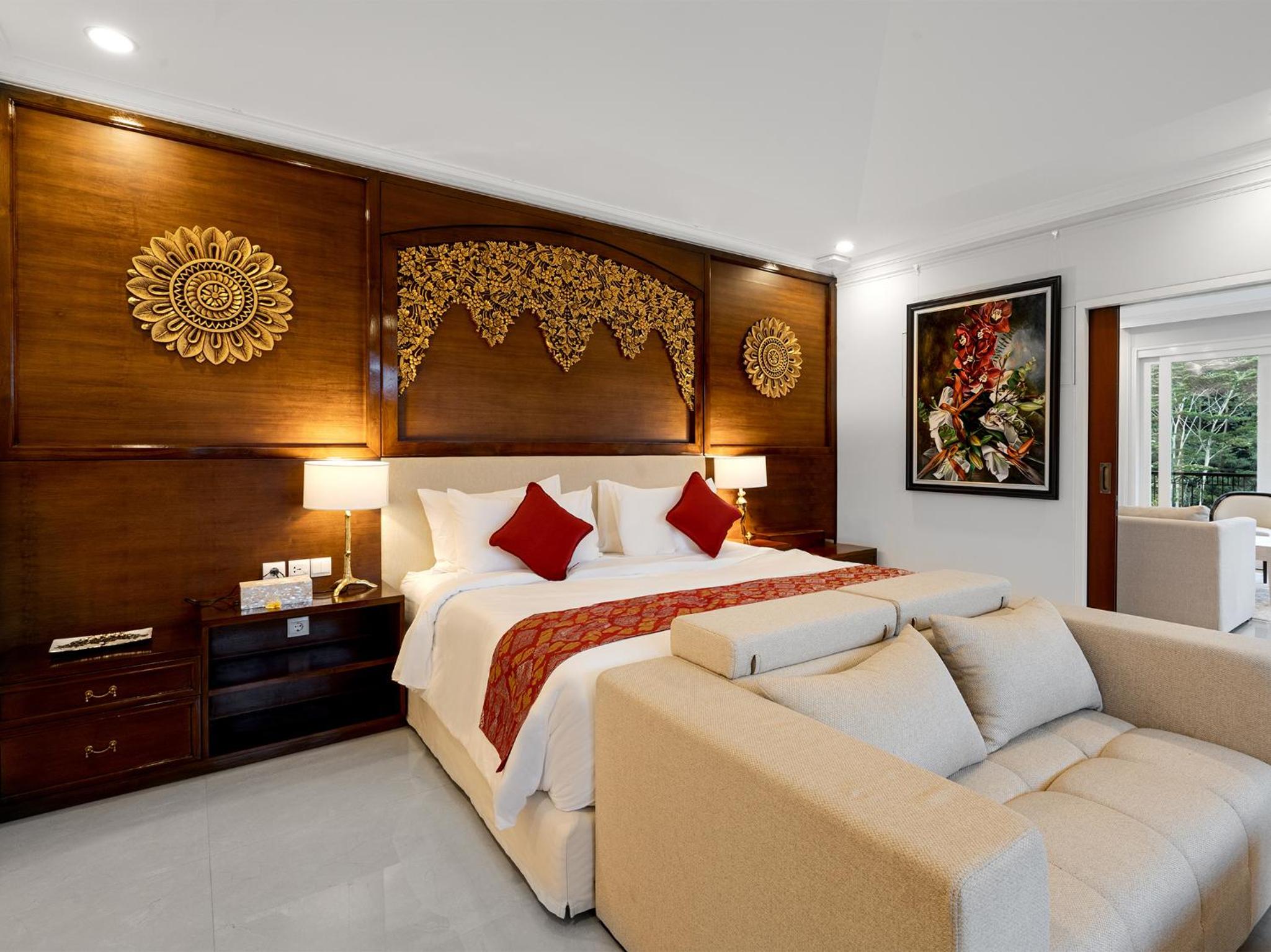 Superior Villa photo 1