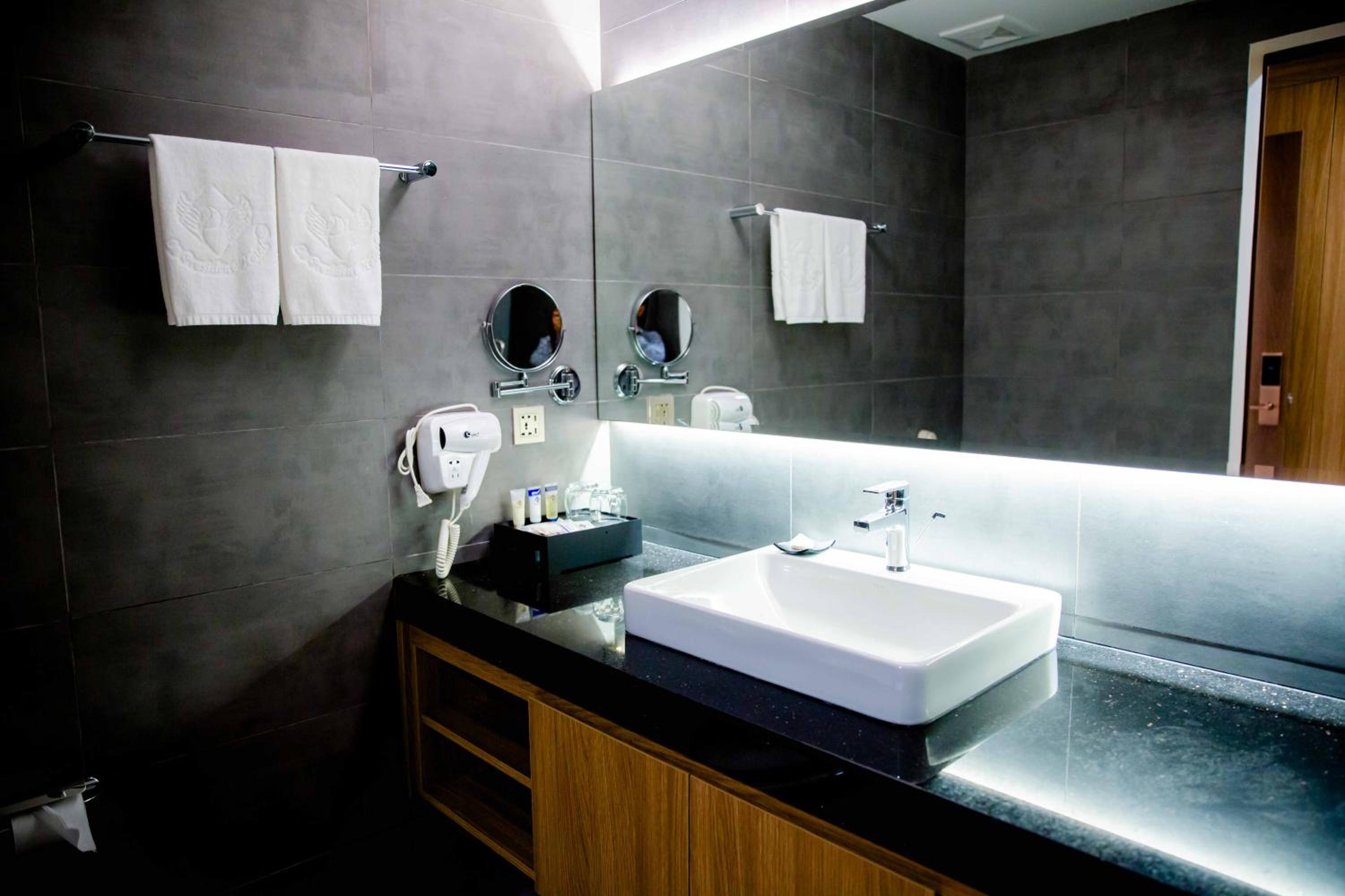 Superior Twin Room - Photo 28