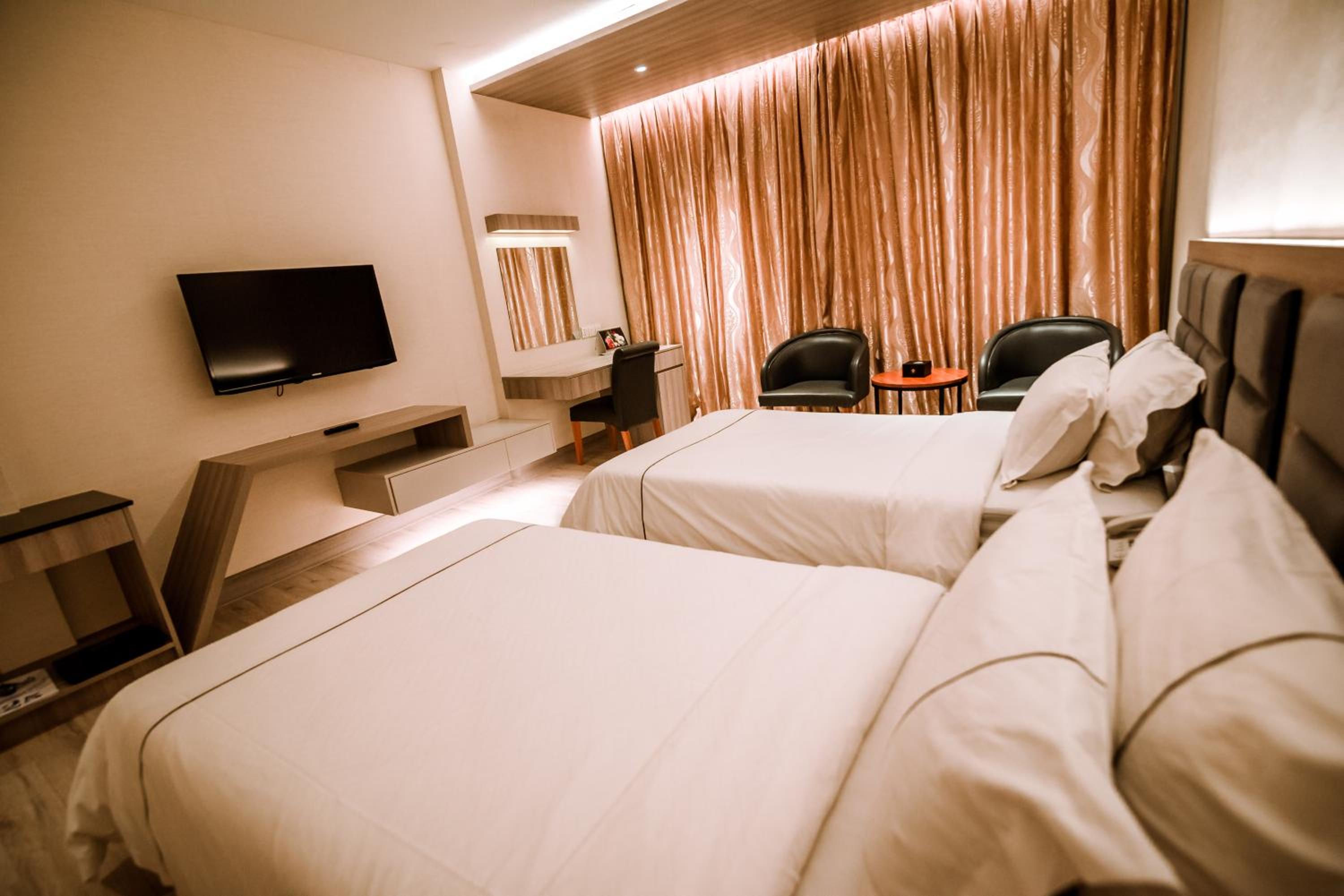 Superior Twin Room - Photo 31