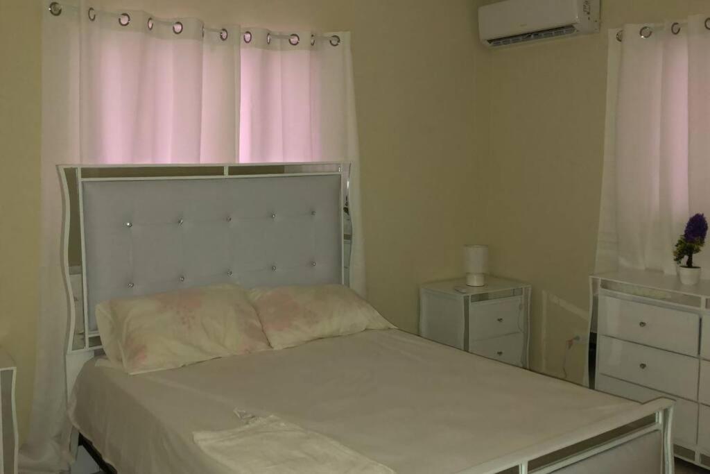 Three-Bedroom Apartment photo 2