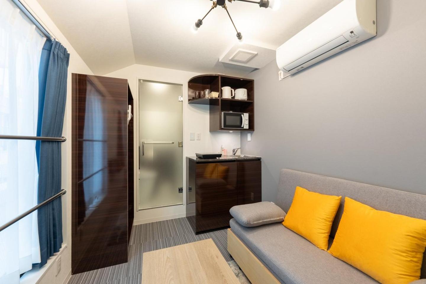 One-Bedroom Apartment photo 2