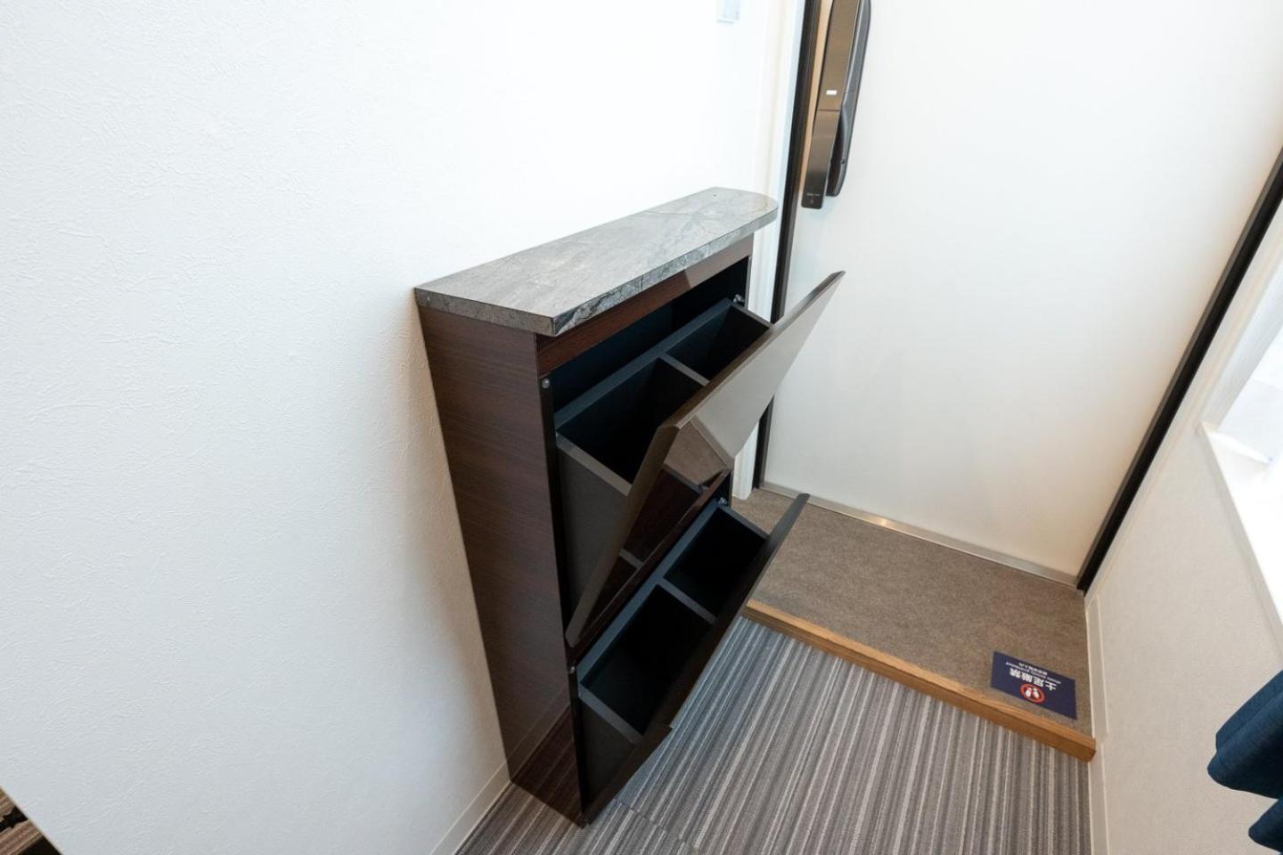 One-Bedroom Apartment photo 3