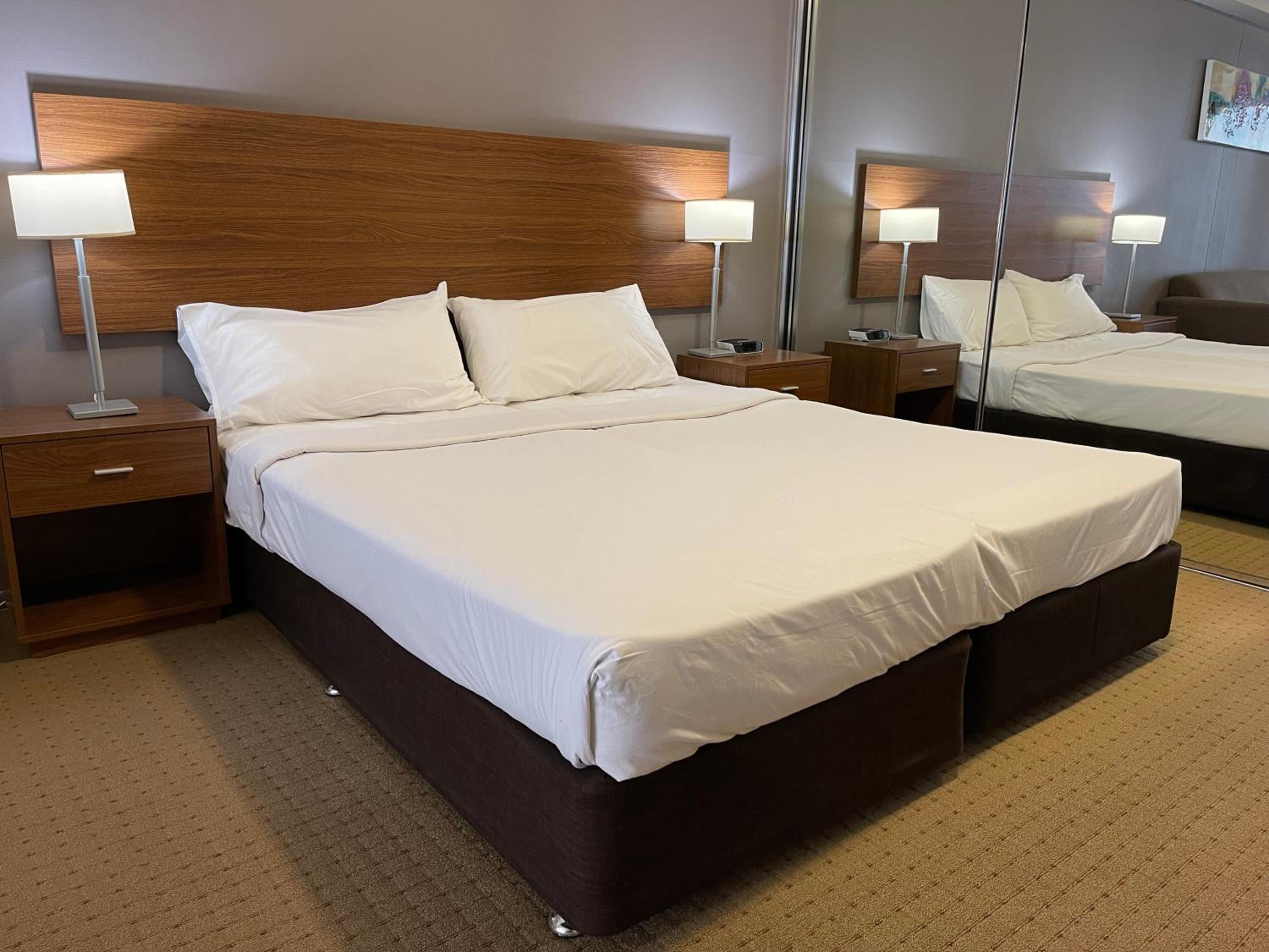 Executive Studio-Daily Housekeeping