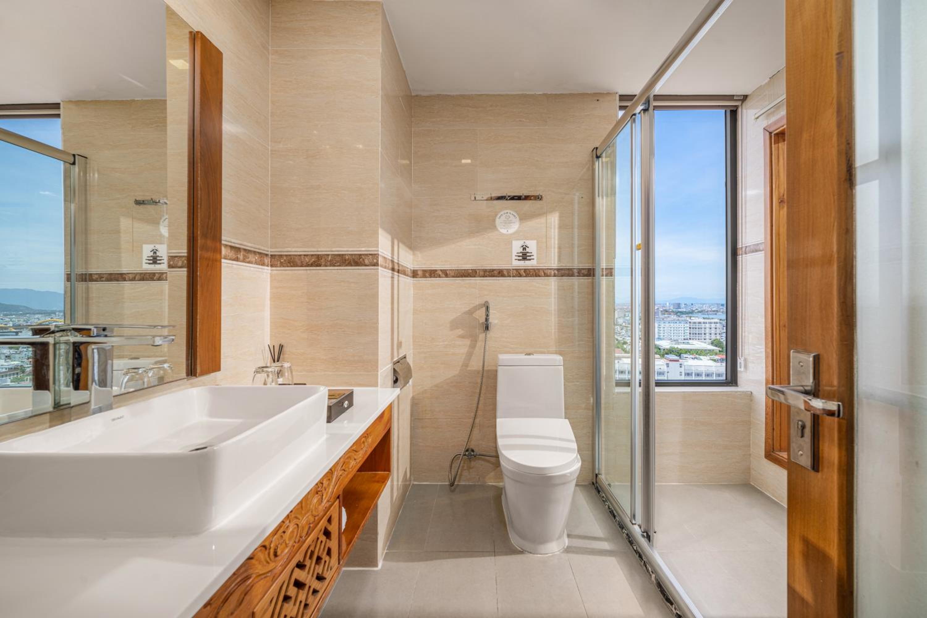 Superior River View Twin Room photo 3