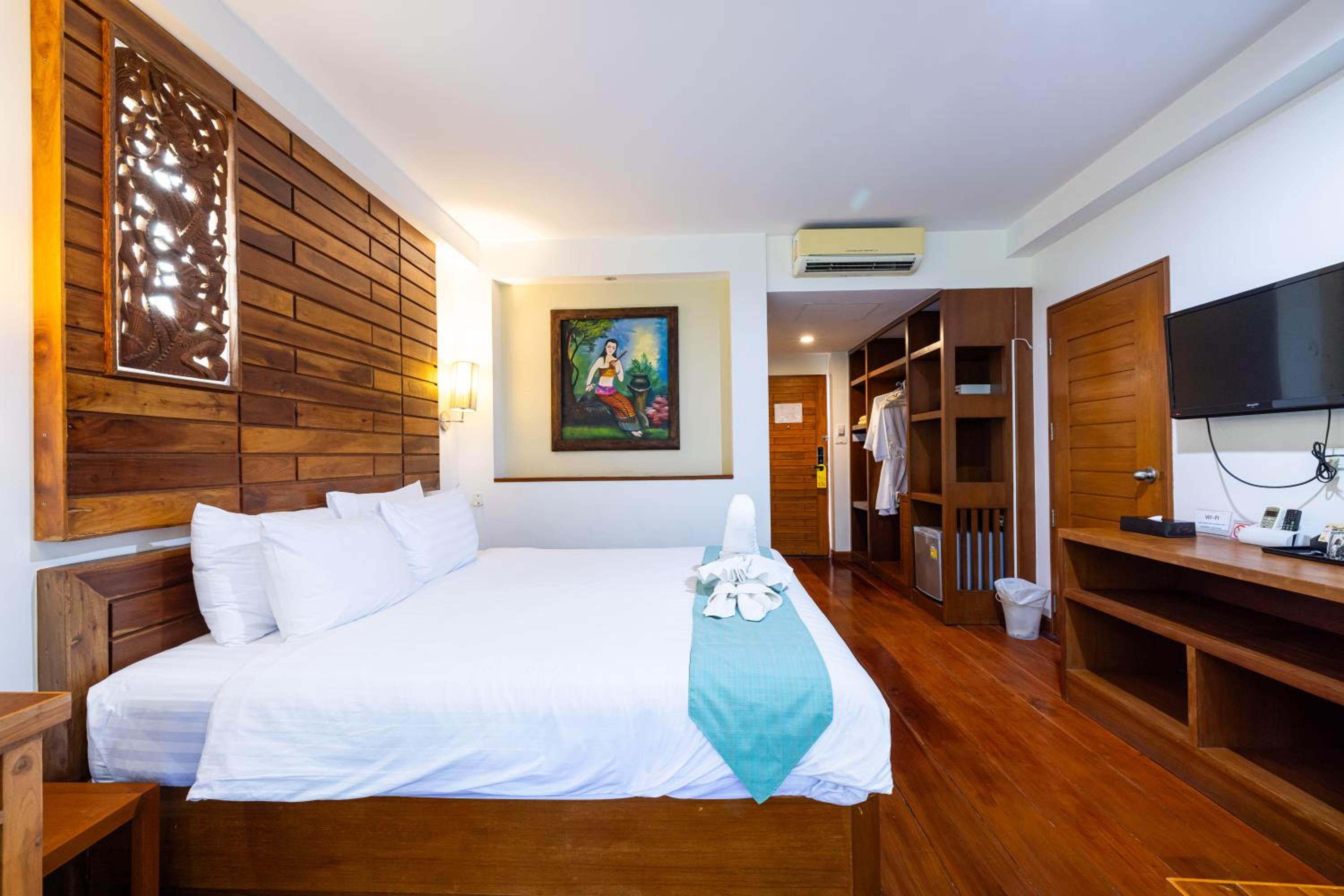 Deluxe Double Room photo 3