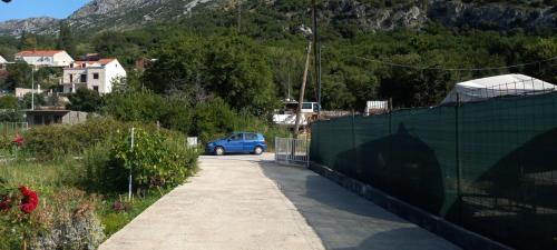 Studio Apartment with Terrace - Photo 1