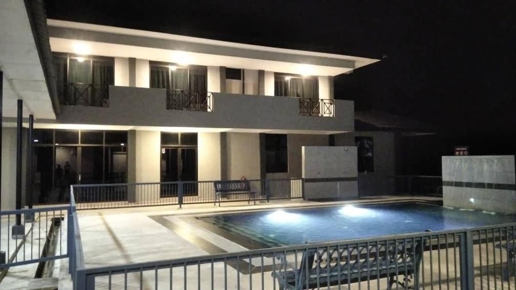 Triple Room with Pool View photo 1