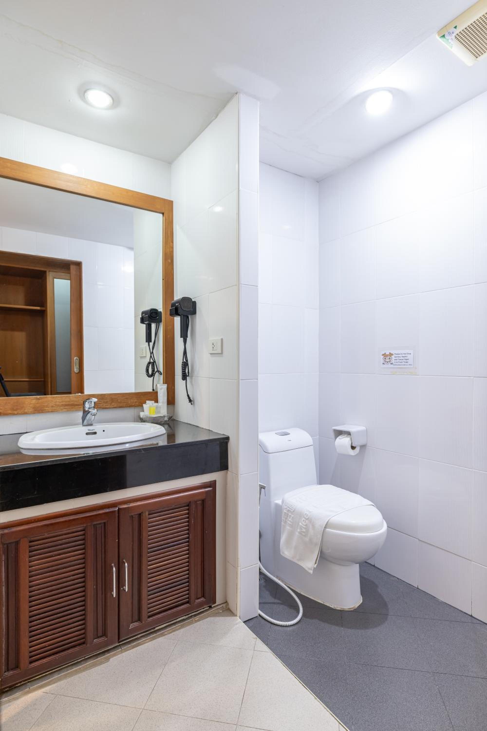 Superior Twin Room photo 2