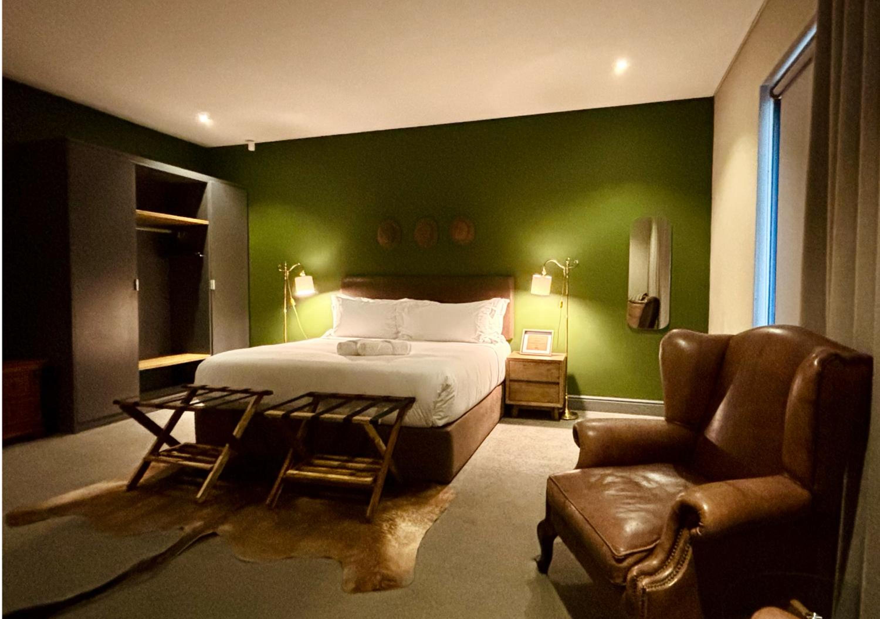Deluxe King Room photo 3