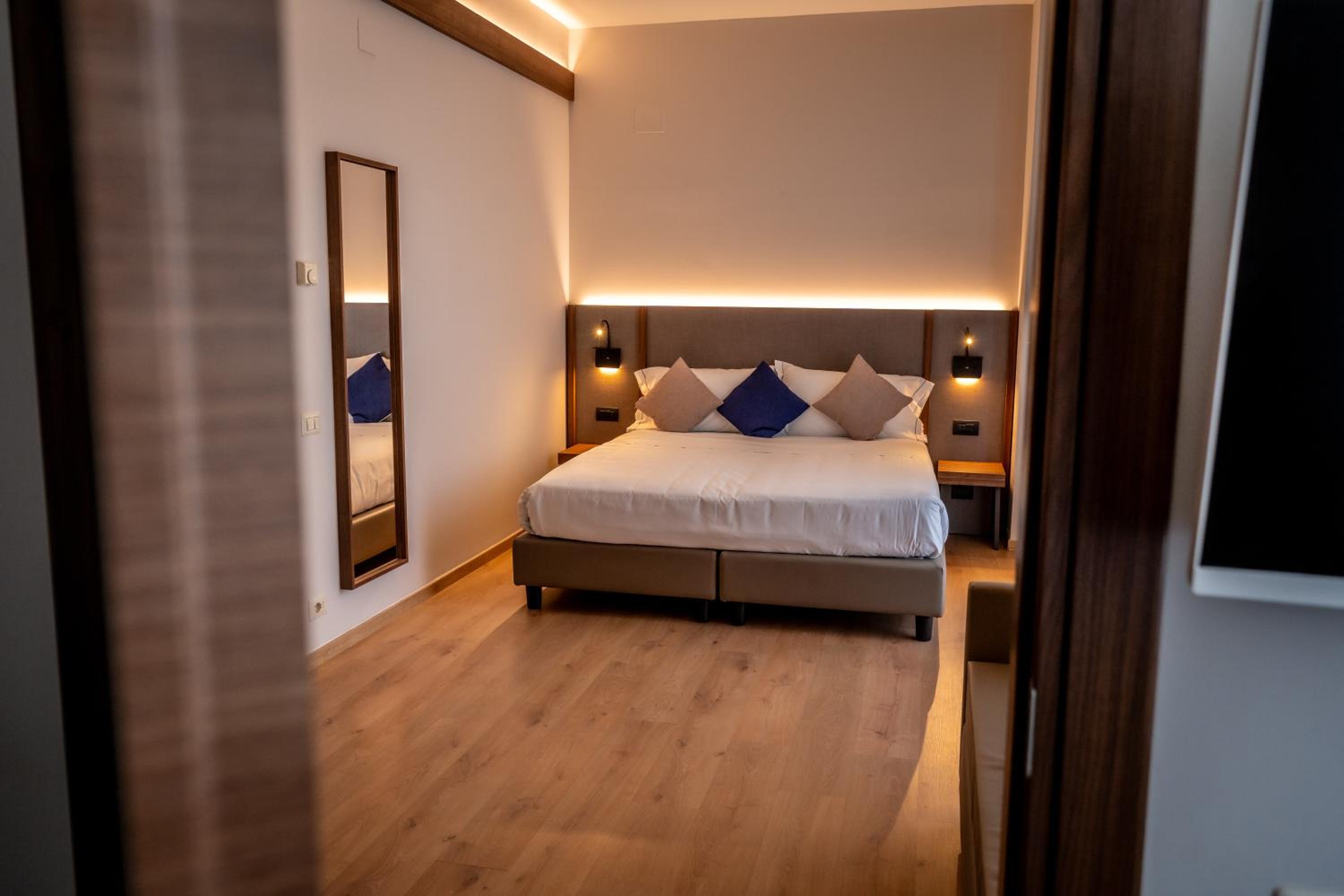 Superior Double or Twin Room photo 1